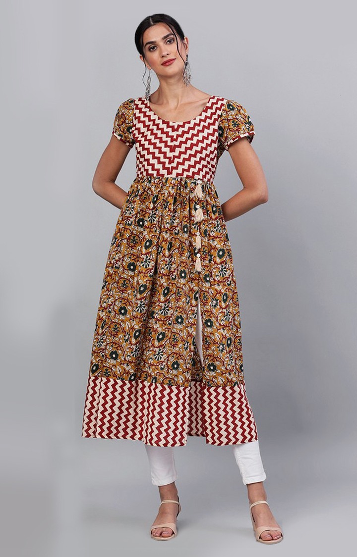 Women Off White & Blue Floral Printed Floral Anarkali Kurta