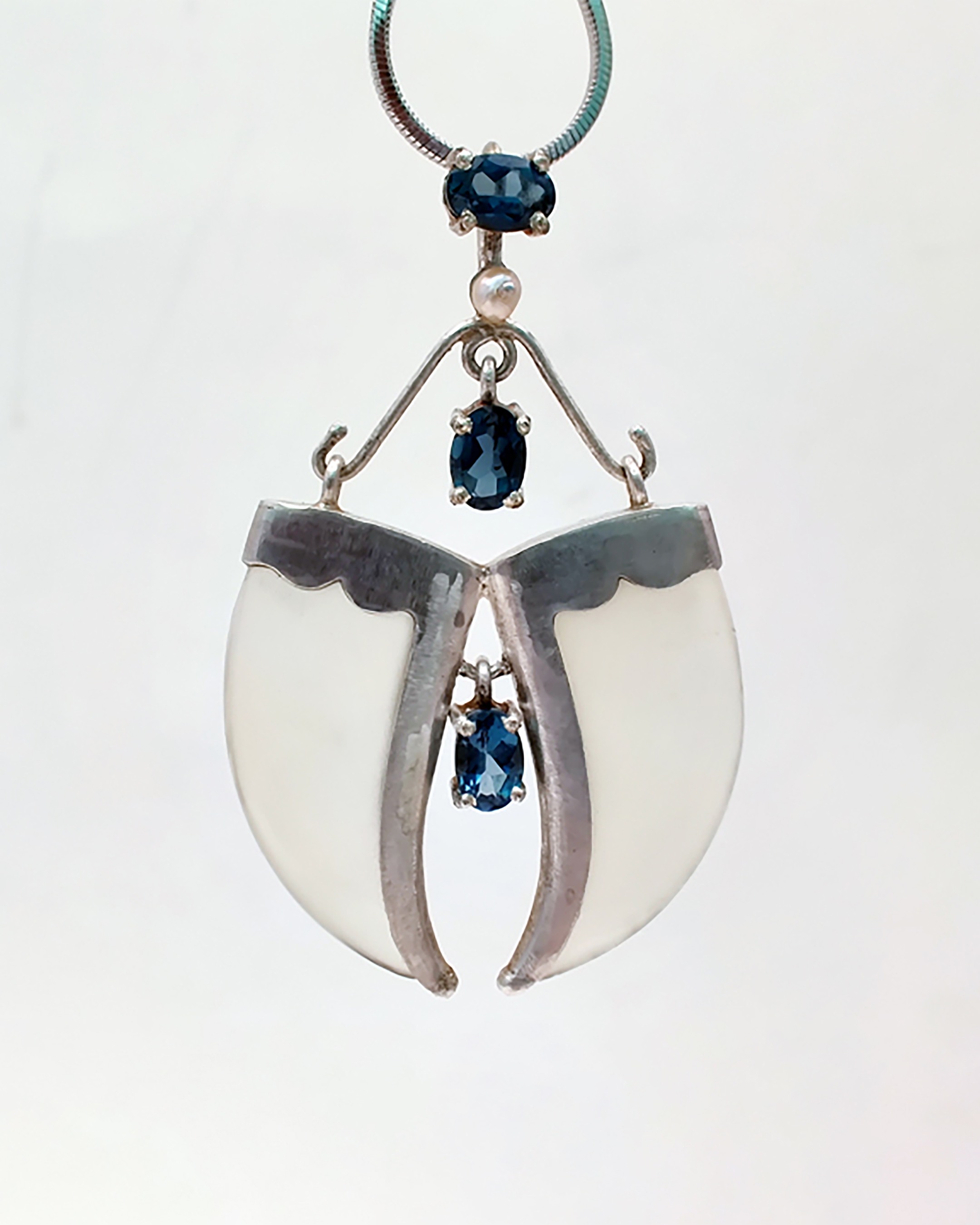 Avani Silver Faux Tiger Claw Blue Imperial Pendant