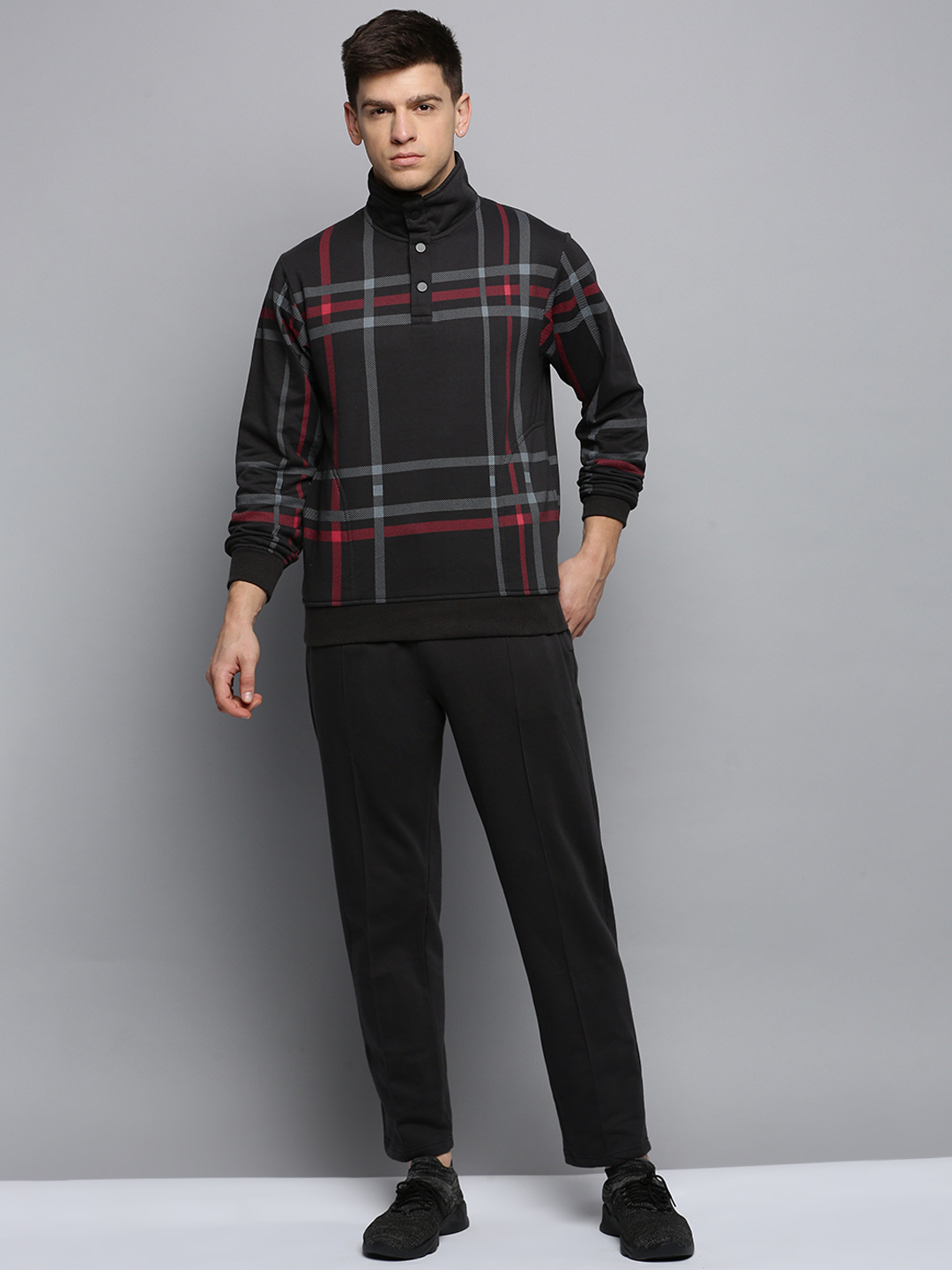 SHOWOFF Men's Checked Grey Mock Collar Tracksuit