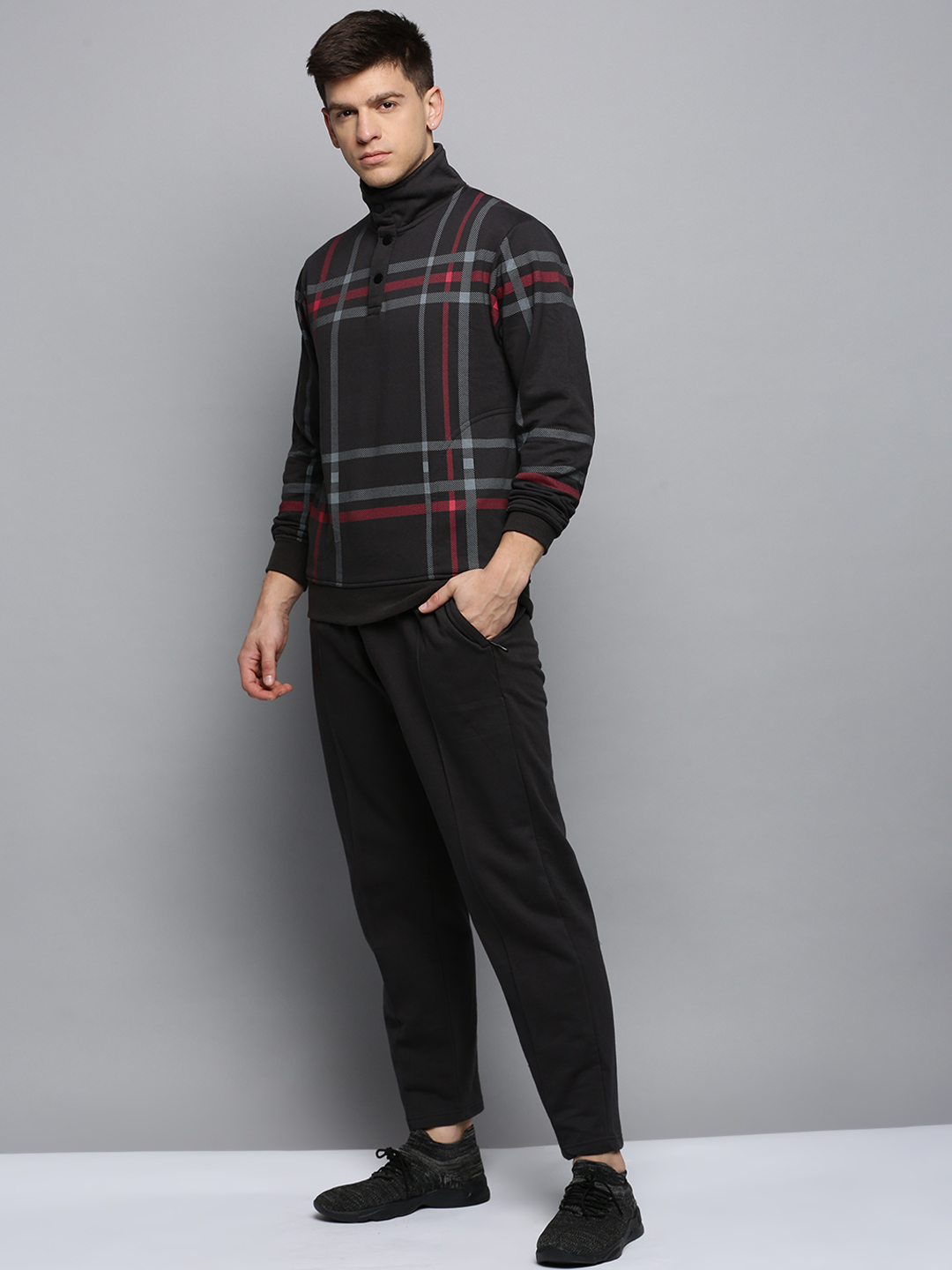 SHOWOFF Men's Checked Grey Mock Collar Tracksuit