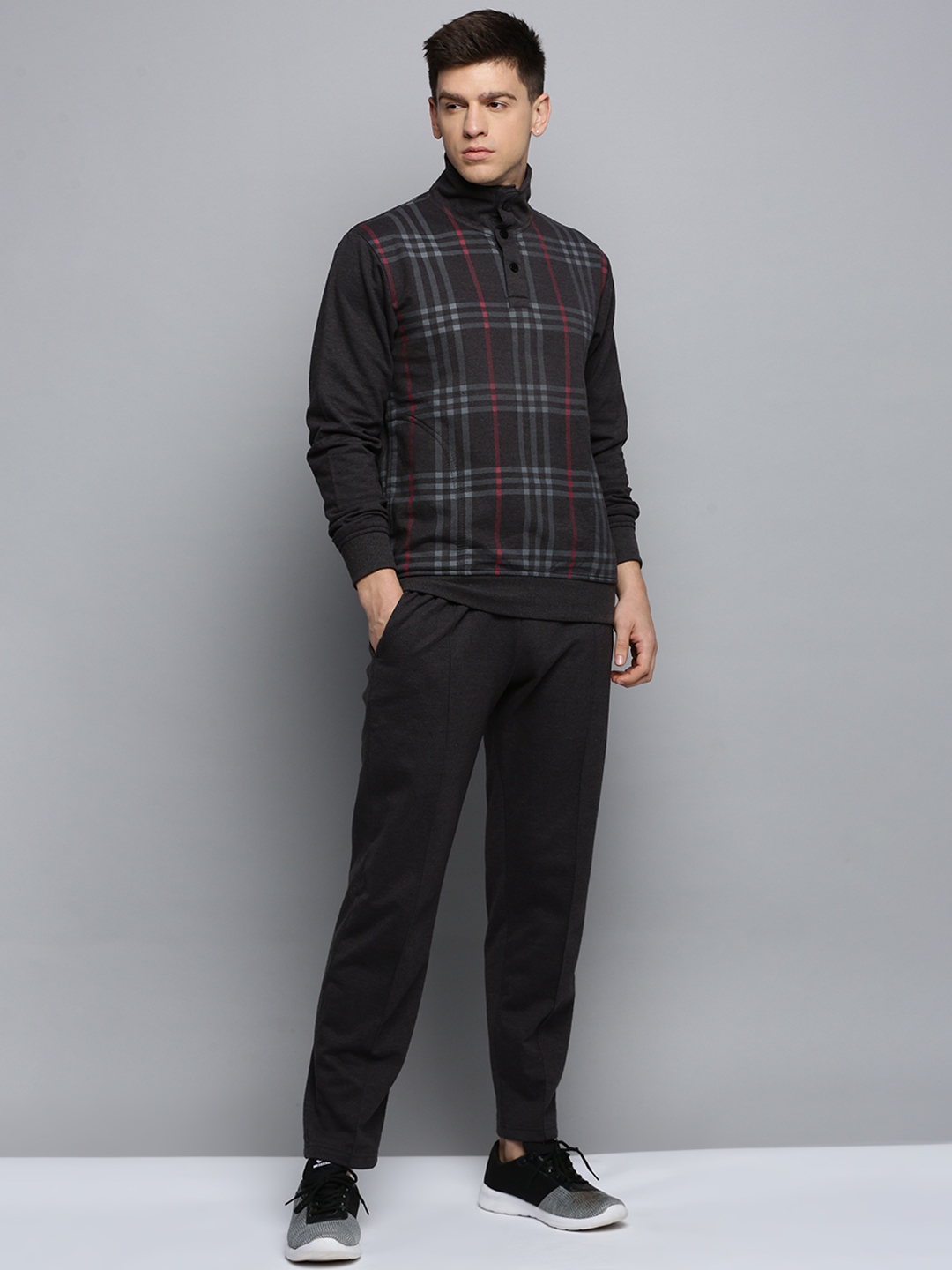 Showoff | SHOWOFF Men's Checked Charcoal Mock Collar Tracksuit 0