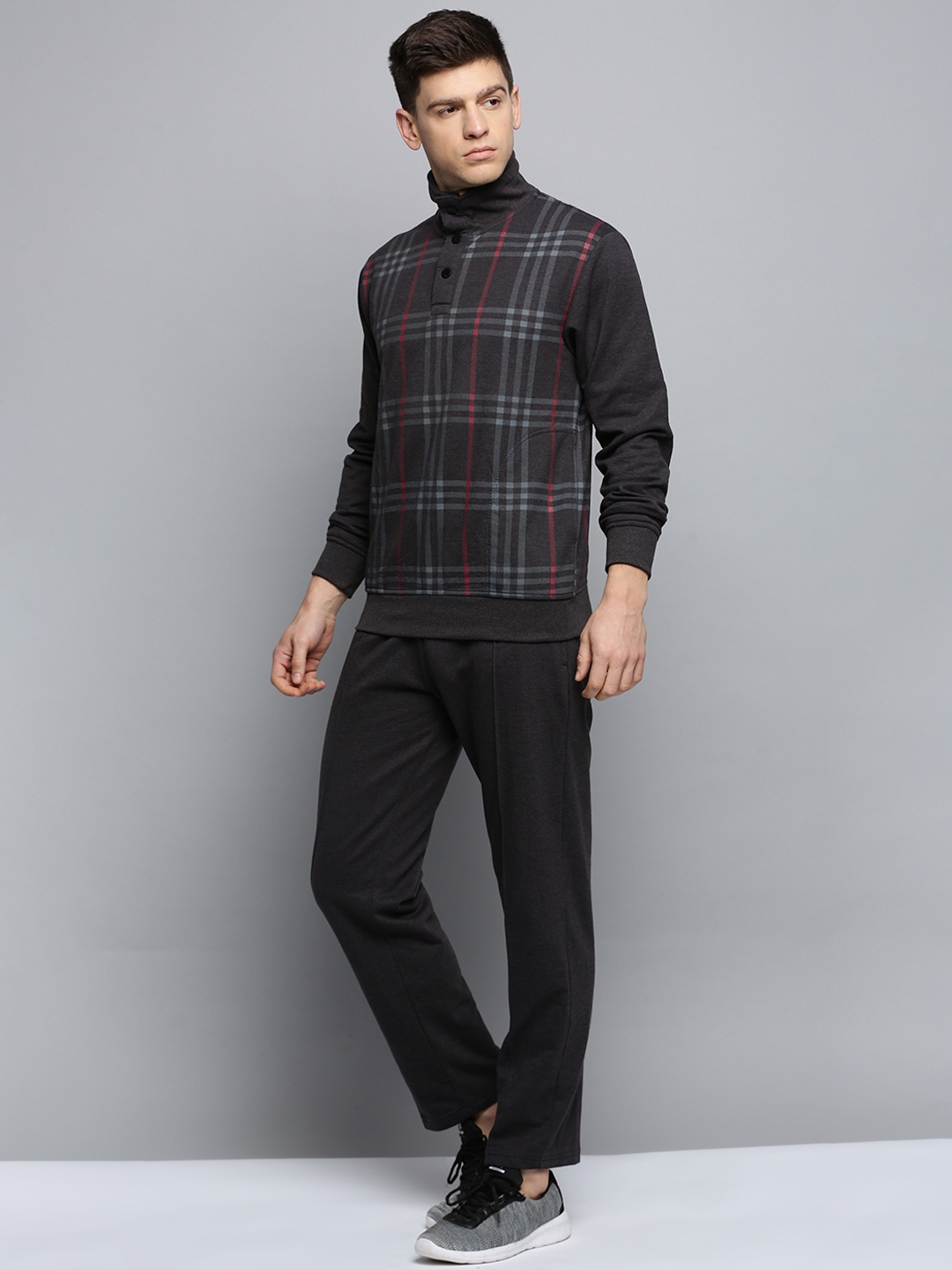 Showoff | SHOWOFF Men's Checked Charcoal Mock Collar Tracksuit 1