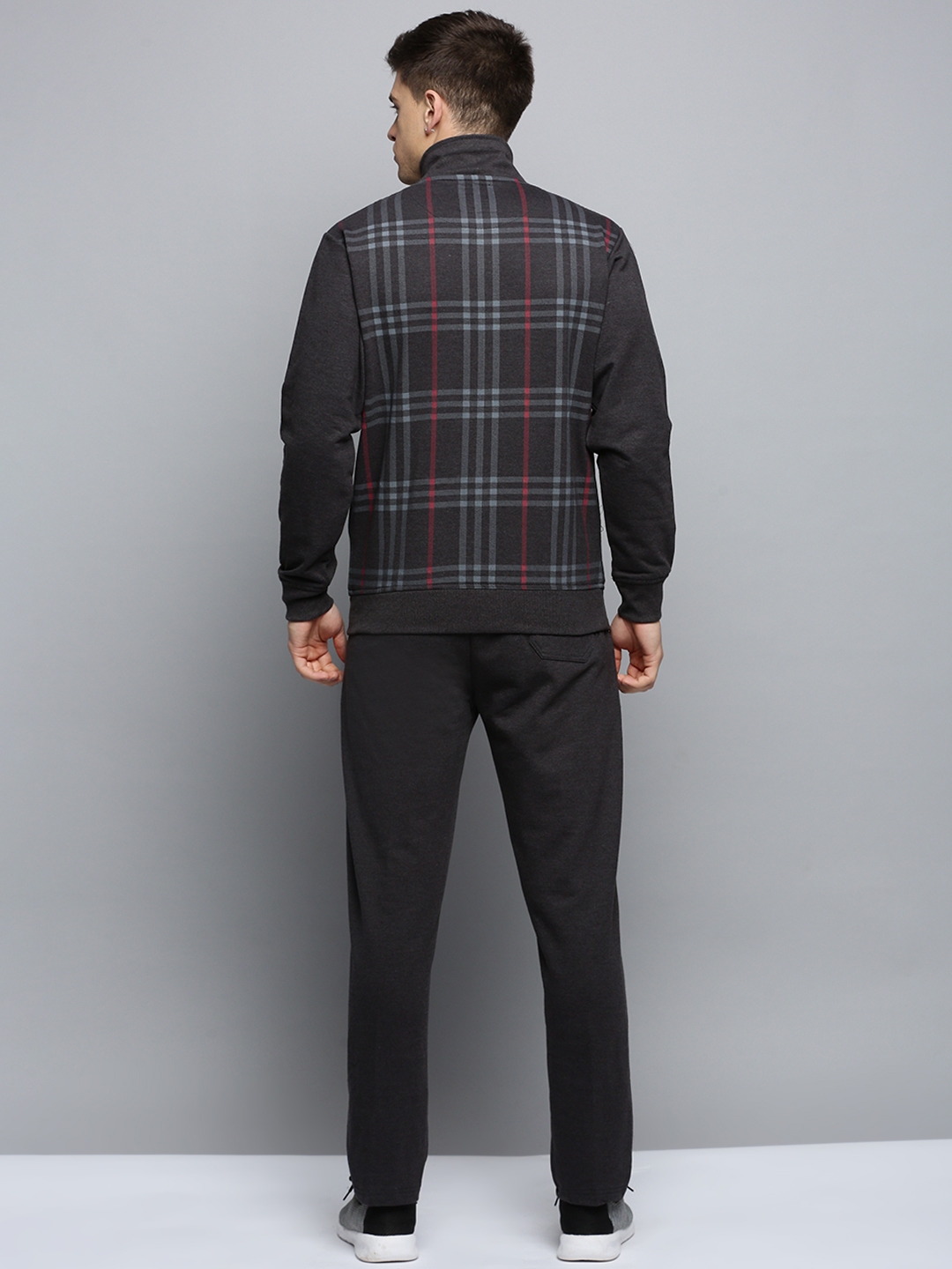 Showoff | SHOWOFF Men's Checked Charcoal Mock Collar Tracksuit 2