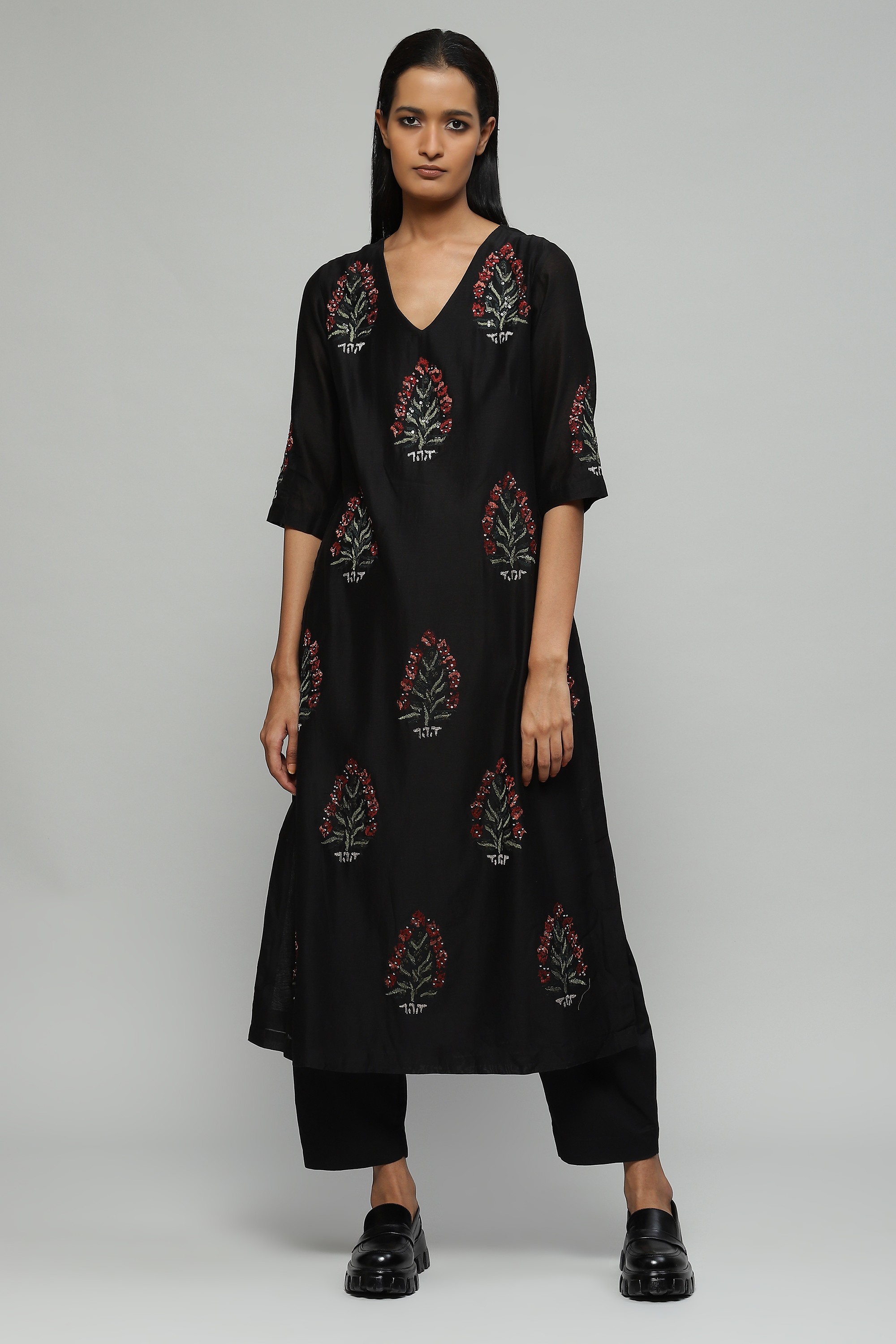 Embroidered And Sequinned Kurta