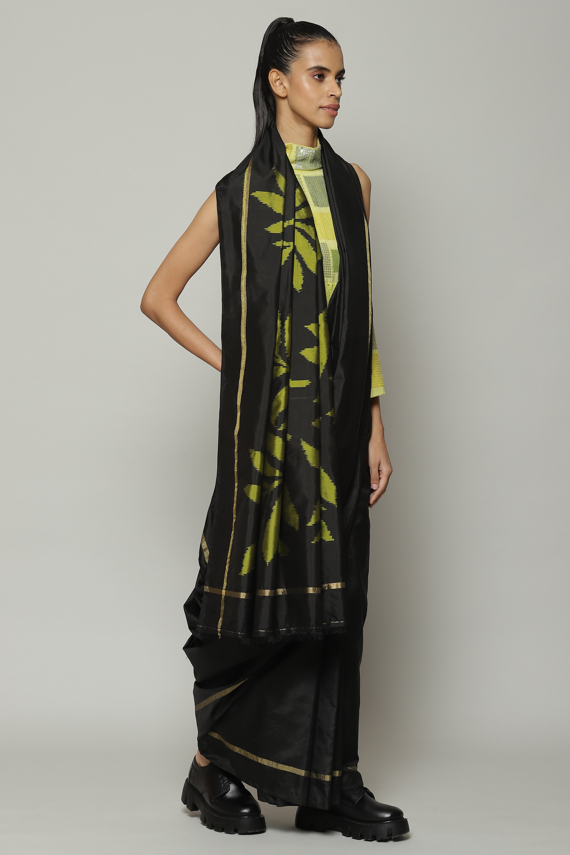 Leaf Single Ikat Silk Saree Lime-Black
