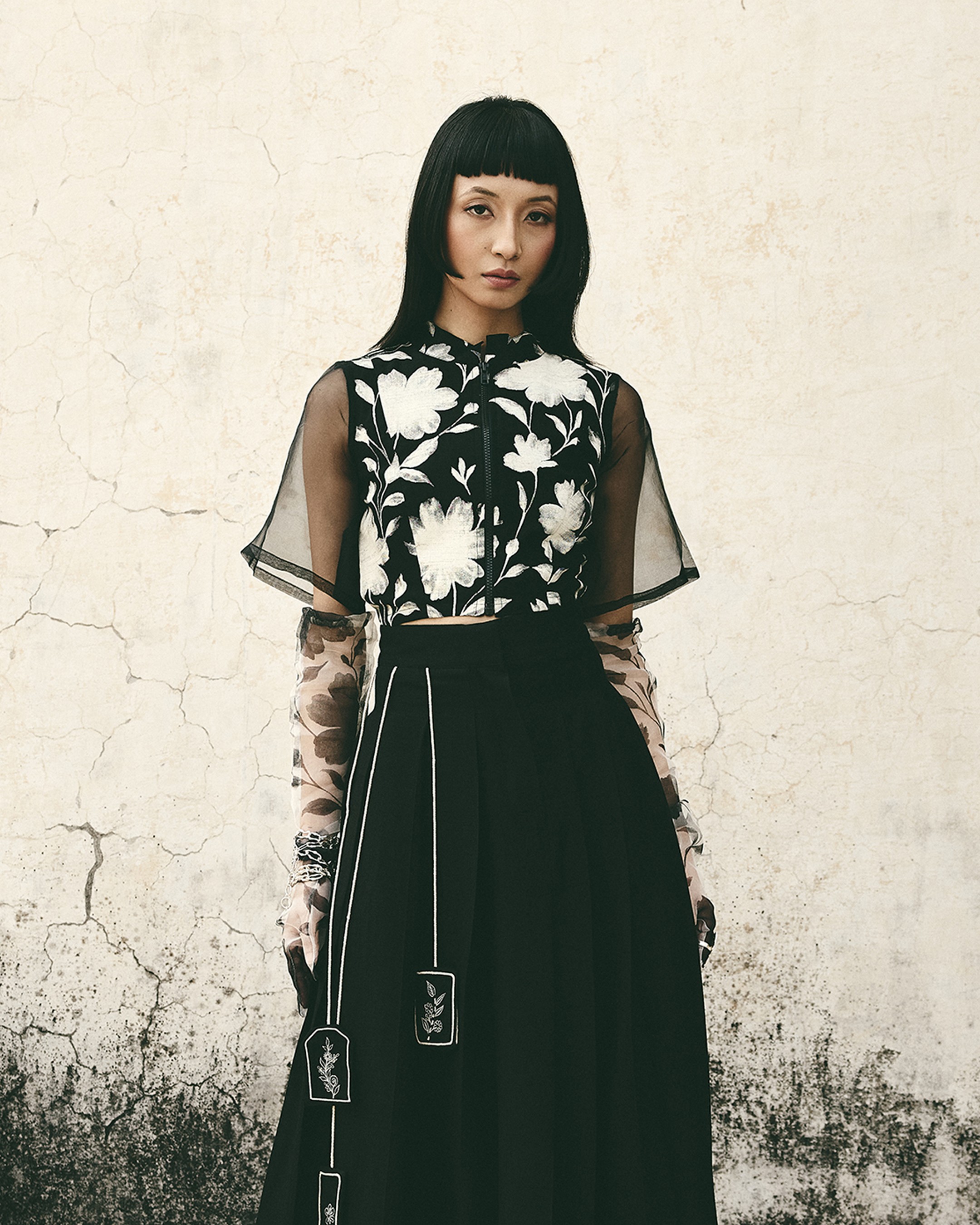 Black Bloom Crop Top