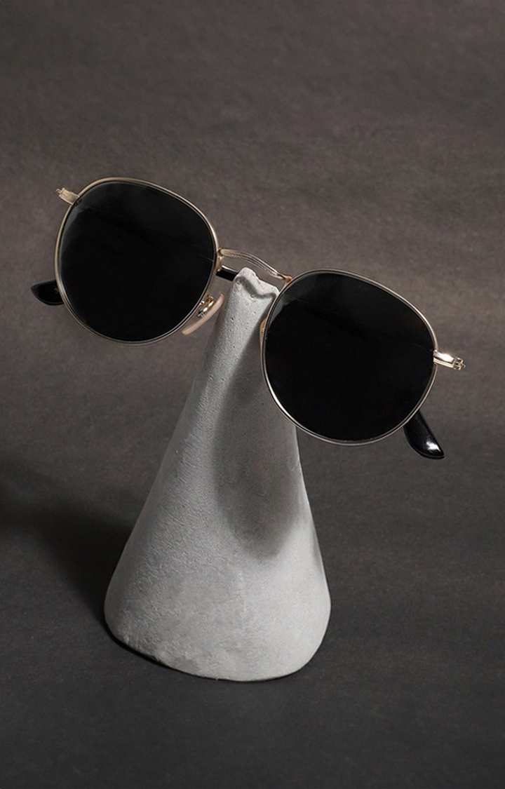 Haute Sauce By Campus Sutra Unisex Black Lens & Gold-Toned Oversized Sunglasses With Polarised Lens