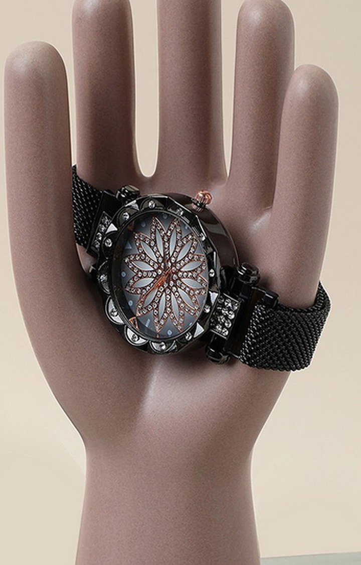 Women's Black Dial Analogue Watch