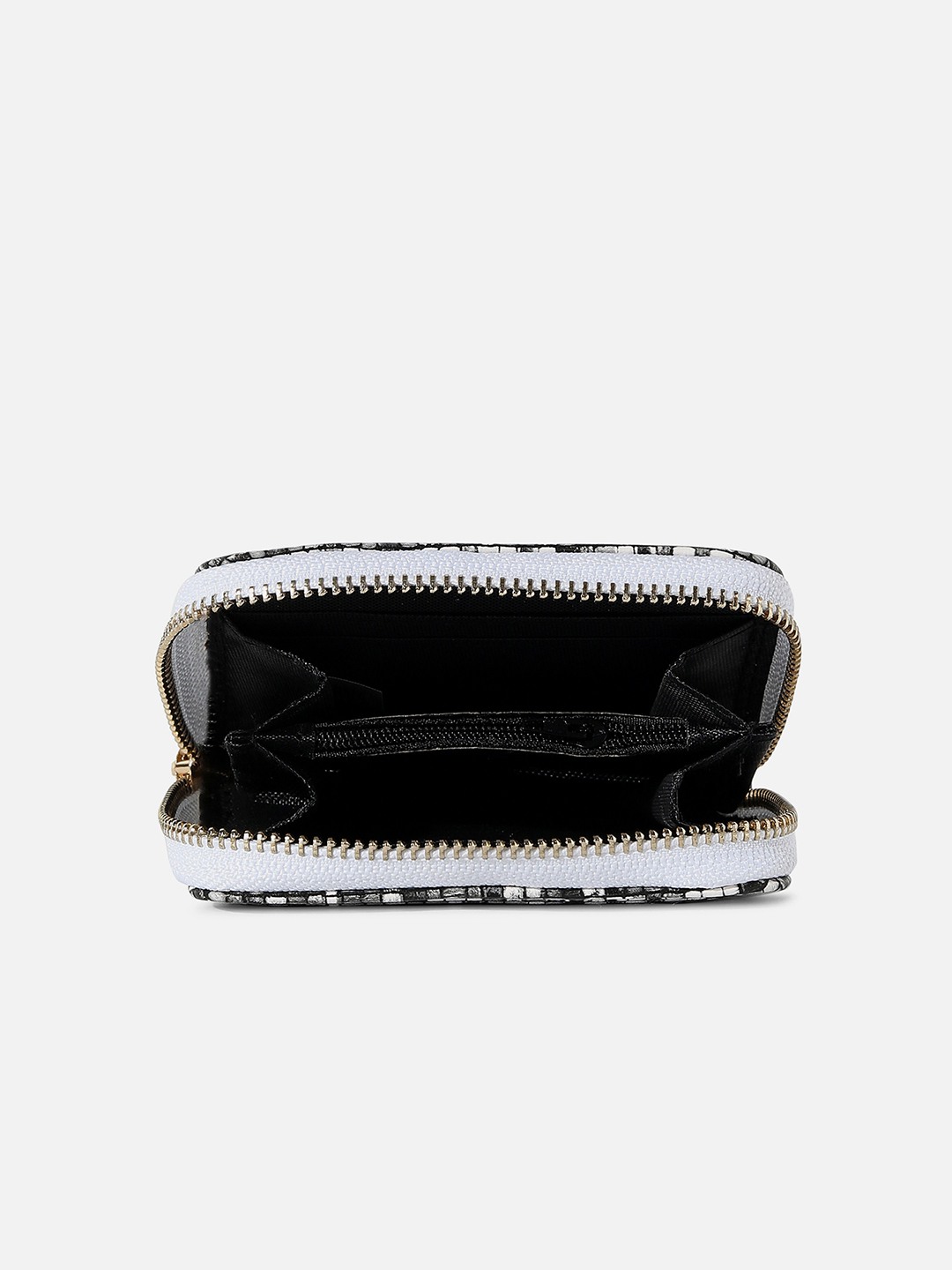 Haute Sauce By Campus Sutra  Women Black &amp; White Checked Zip Detail Pu Zip Around Wallet