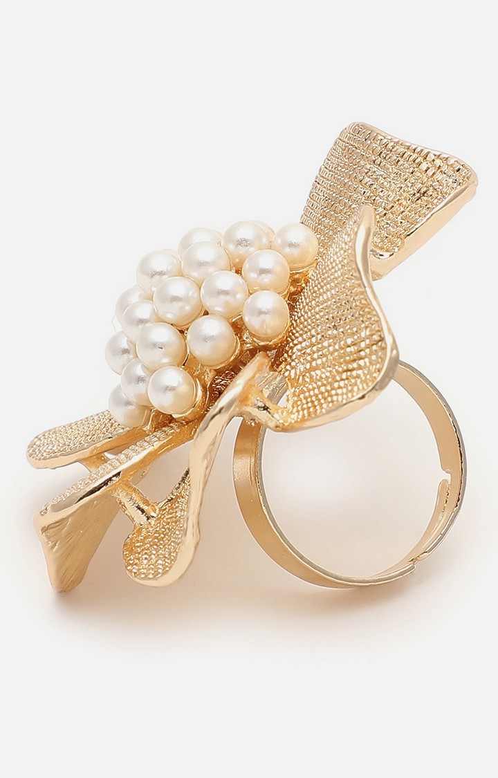 SOHI Women Gold-Plated & Beaded Finger Ring