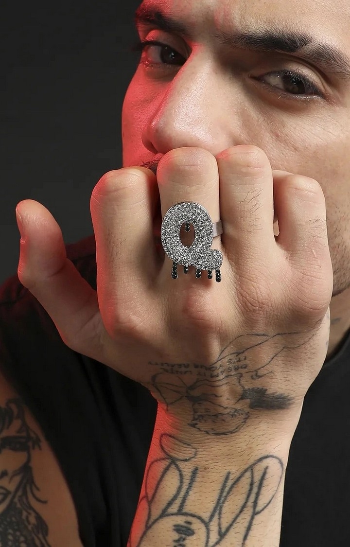 French Accent Men Silver-Plated Stone Studded Q Alphabet Ring
