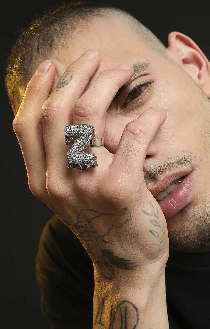 French Accent Men Silver-Plated Stone Studded Z Alphabet Ring