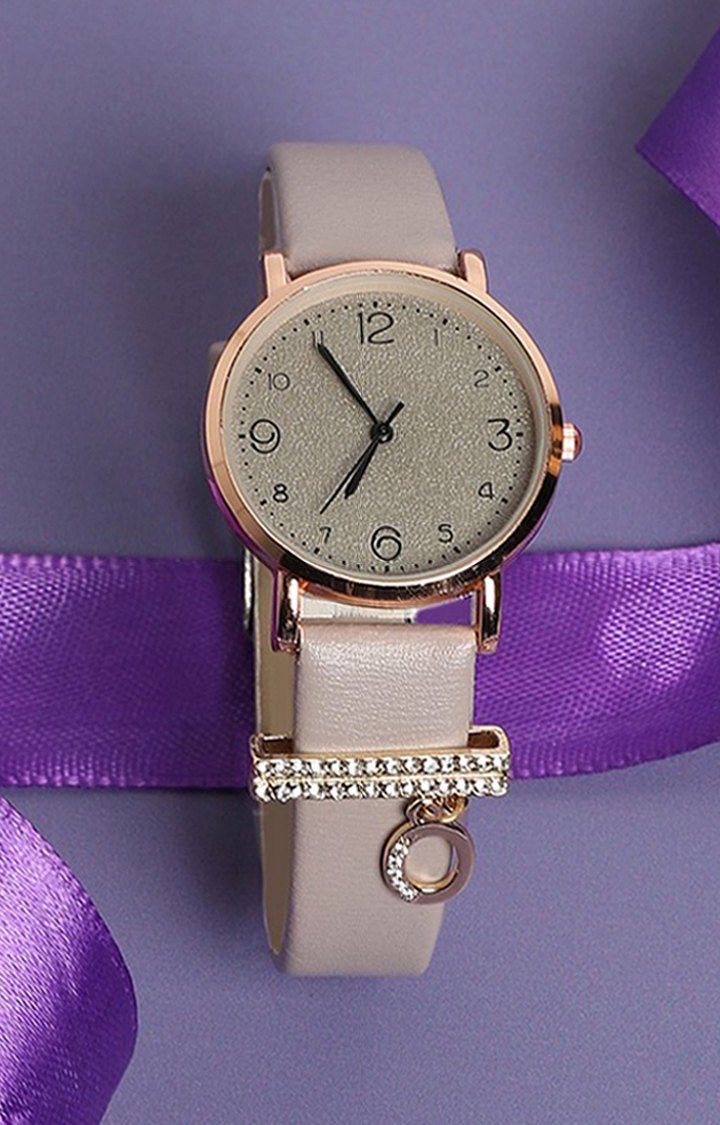 Women's Round Analog Watch With O Watch Charm