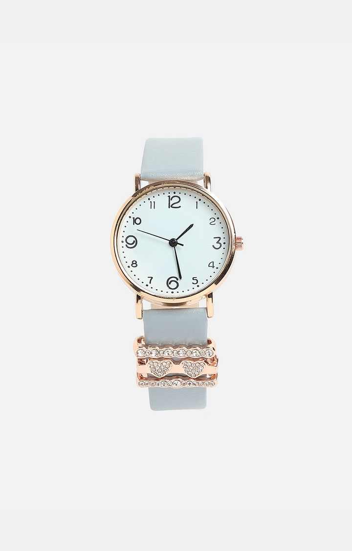 Women's Analogue Watch With Hearts Charm