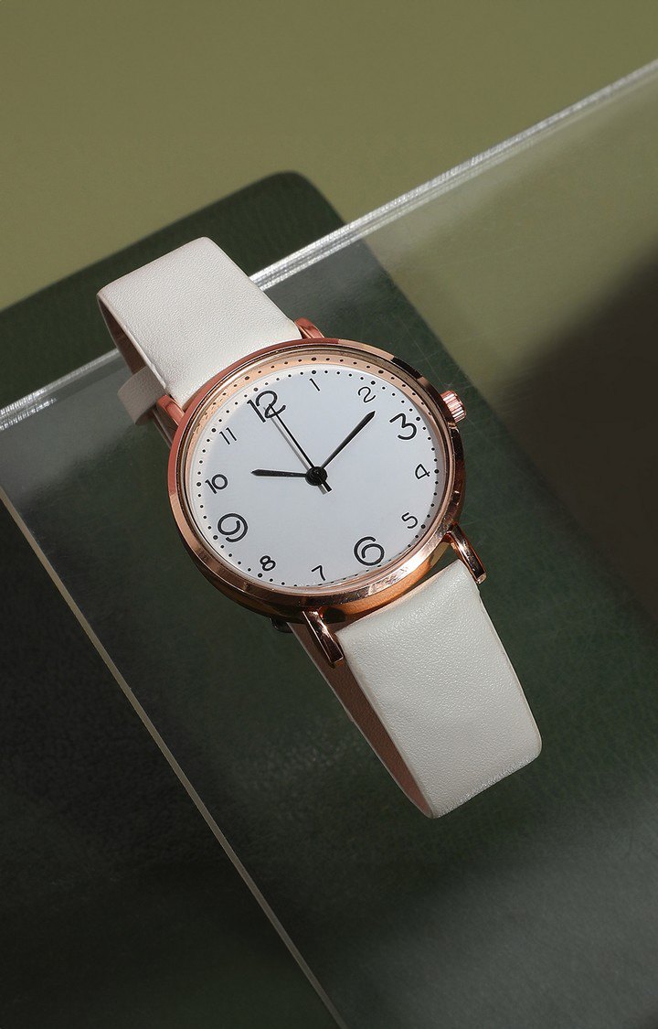 Women's Dial & Leather Straps Analogue Watch