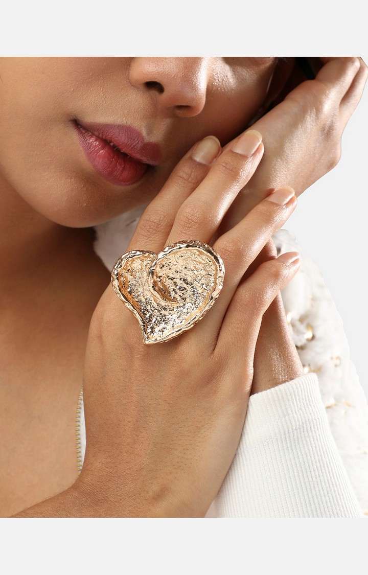 SOHI Gold-Plated Dented Heart Cocktail Ring