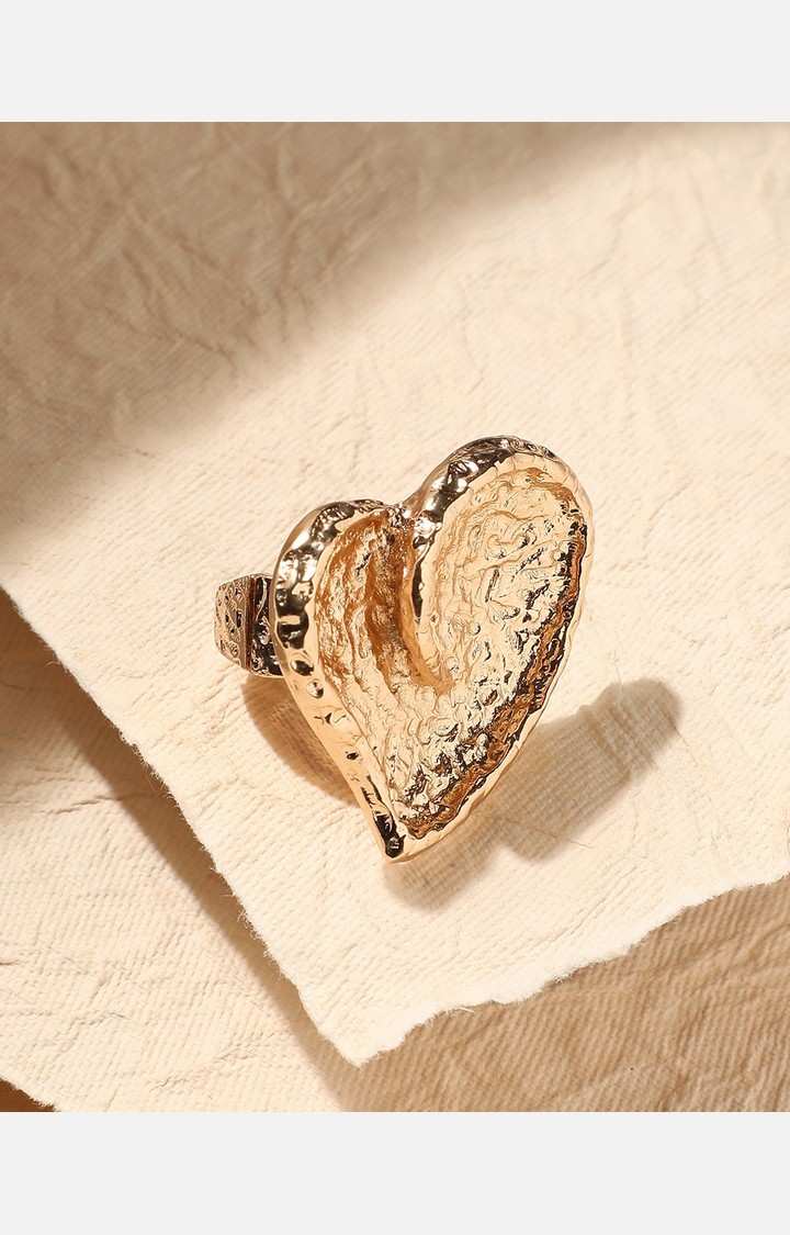 SOHI Gold-Plated Dented Heart Cocktail Ring