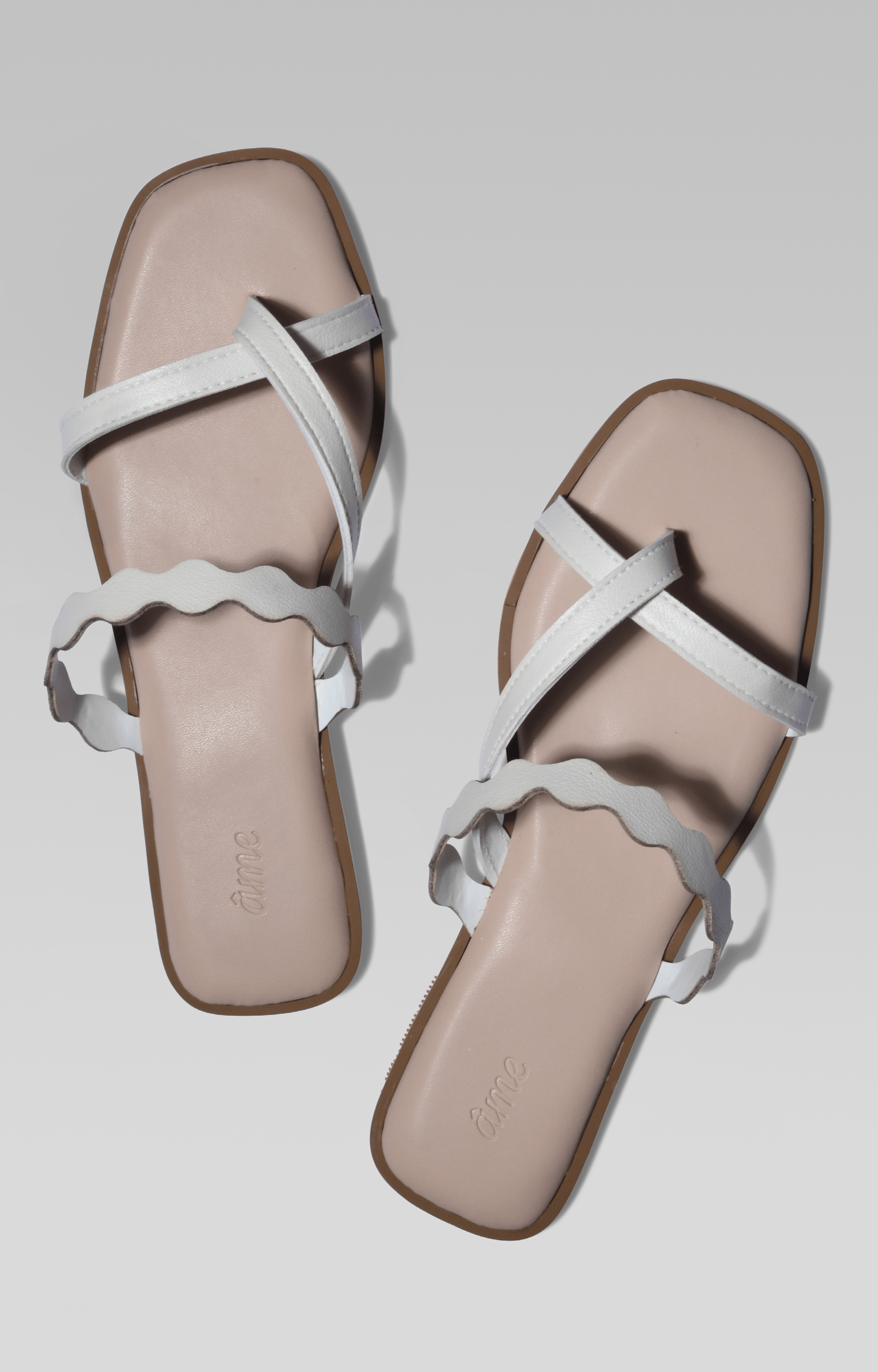 AME | Wave Flats - White undefined