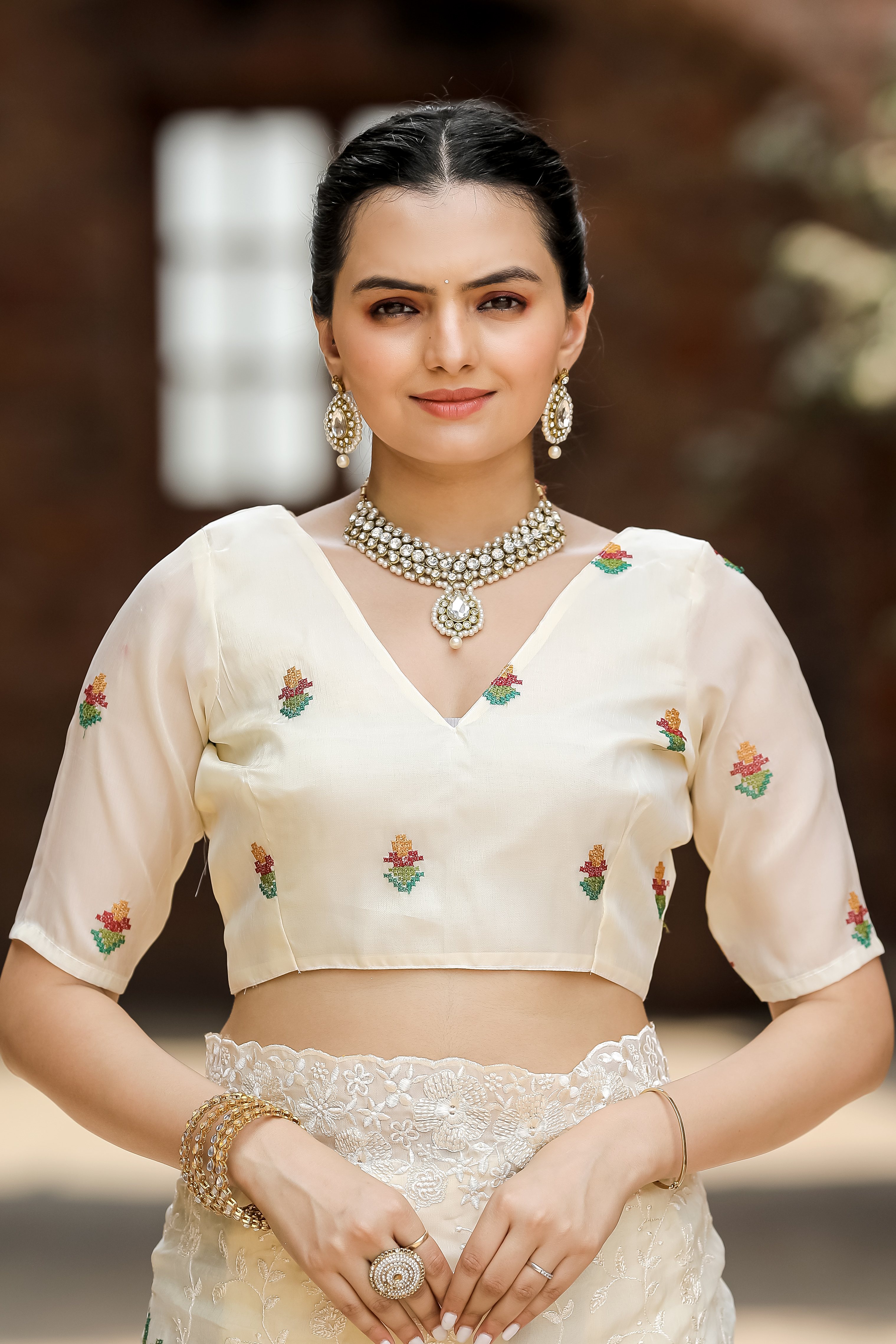 Women's Ankita Cream Chiffon  Saree