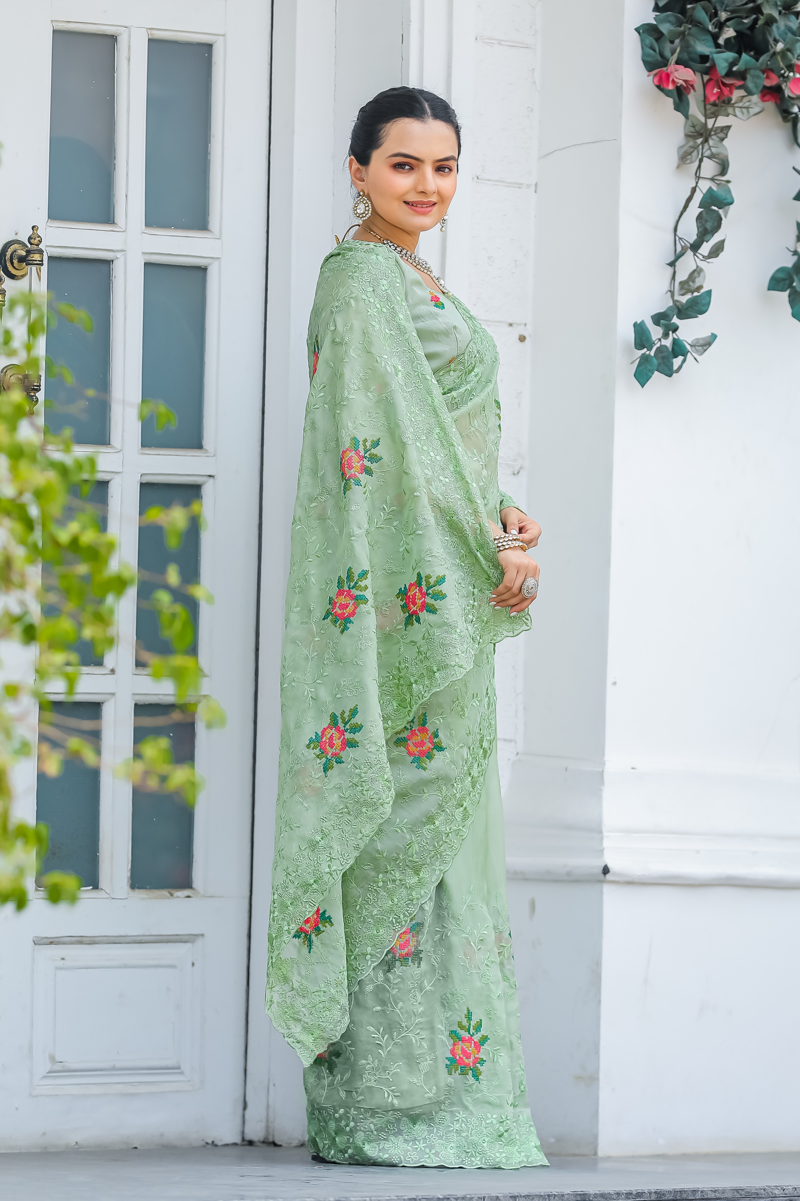 Women's Ankita Pista Chiffon  Saree
