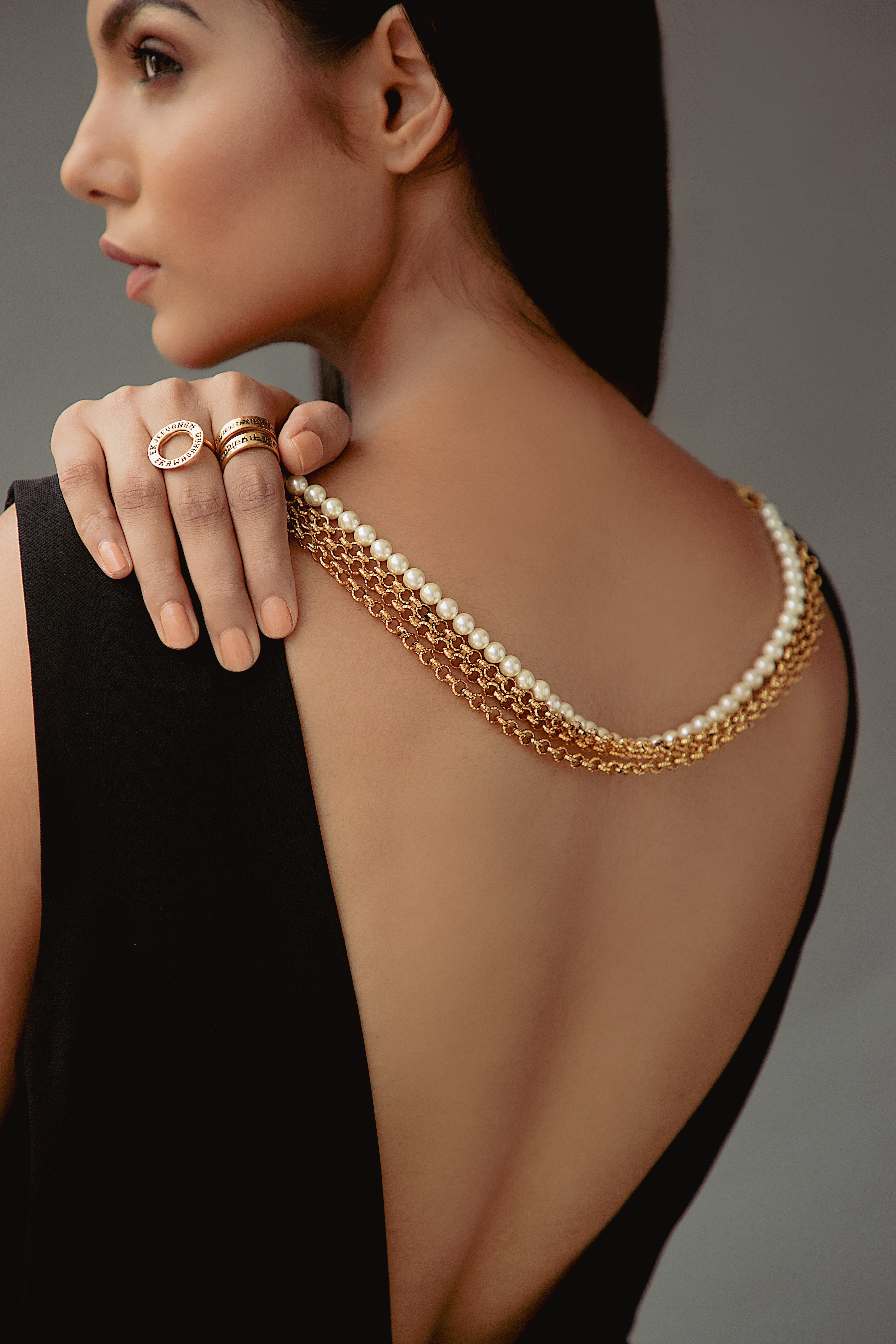 PARISHRI JEWELLERY | THE PEARLY CHAIN HANGING undefined