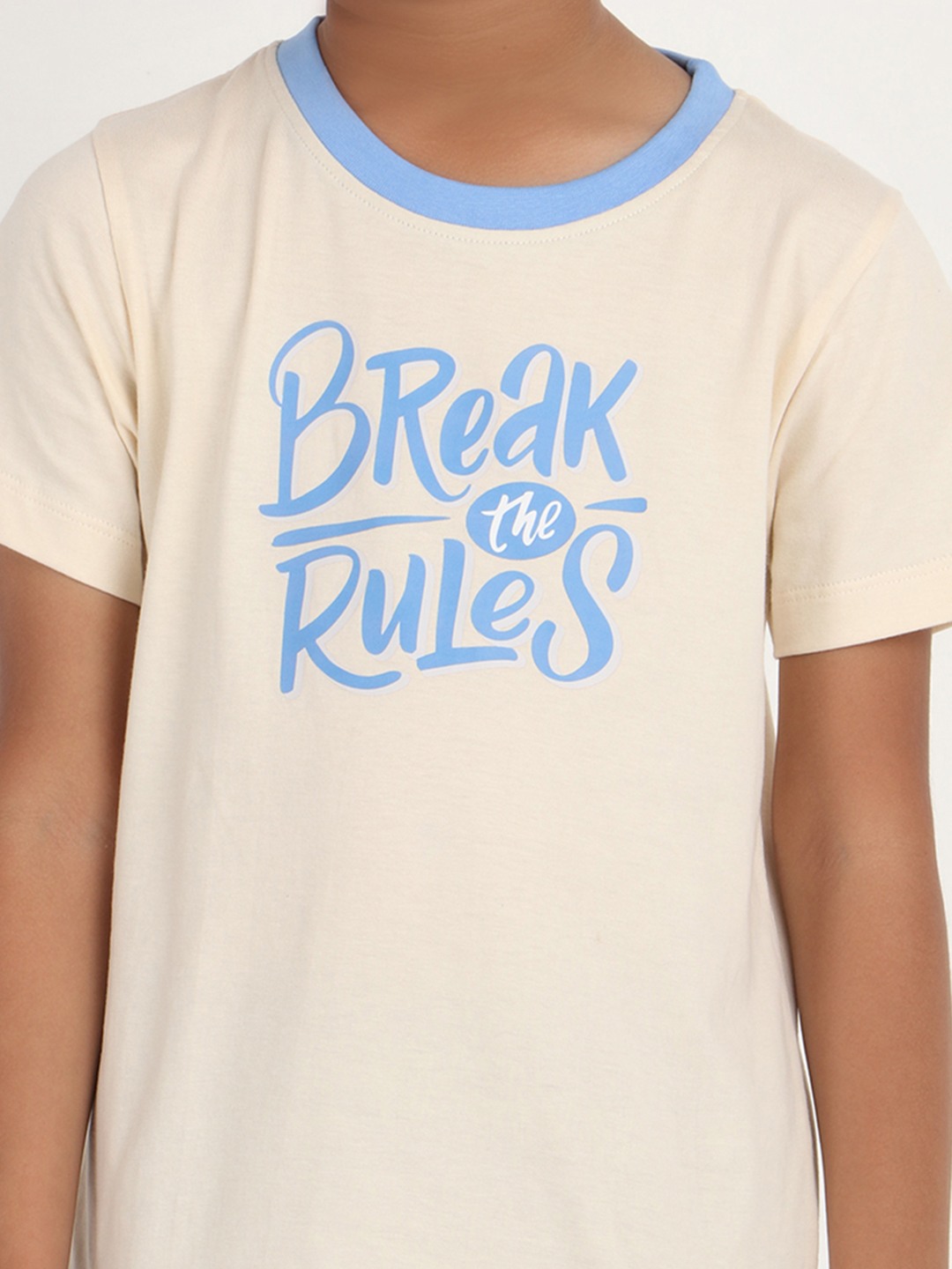 Boys 2 piece T-Shirt & Short -set- Butter Cream