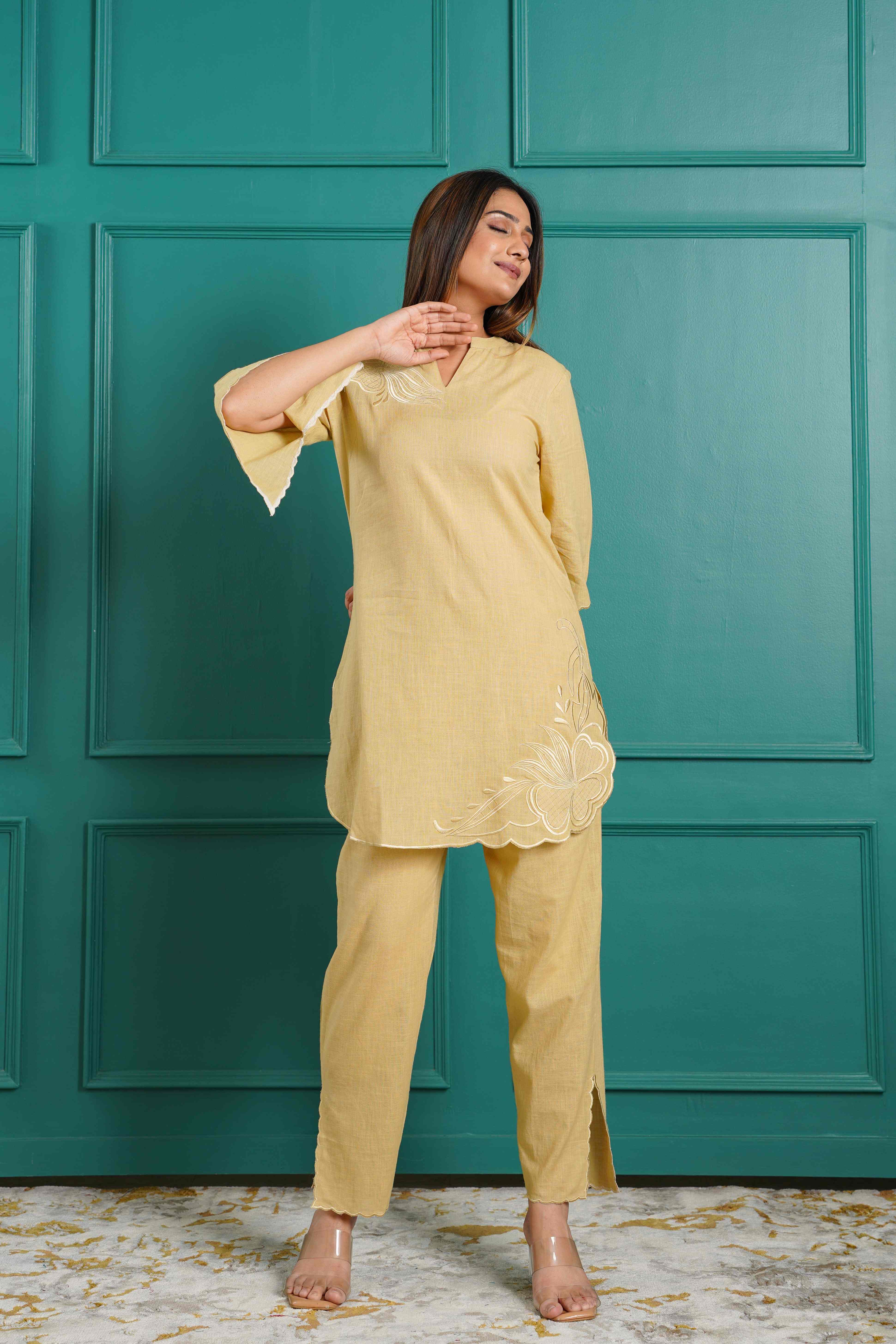 BEIGE NOTCH NECK EMBROIDERED CO-ORD SET