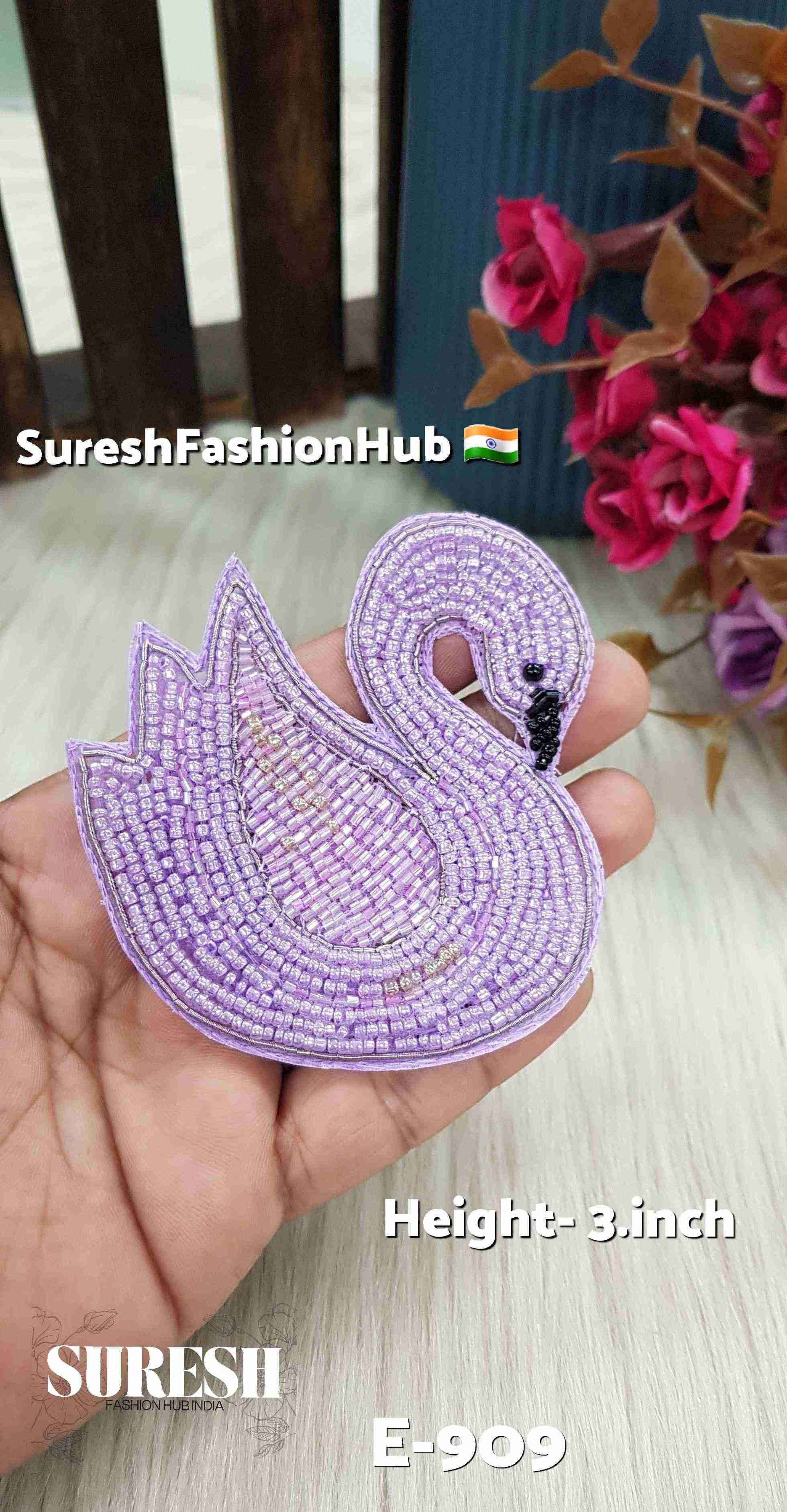 Lilac Right Facing Swan Patch – E-909
