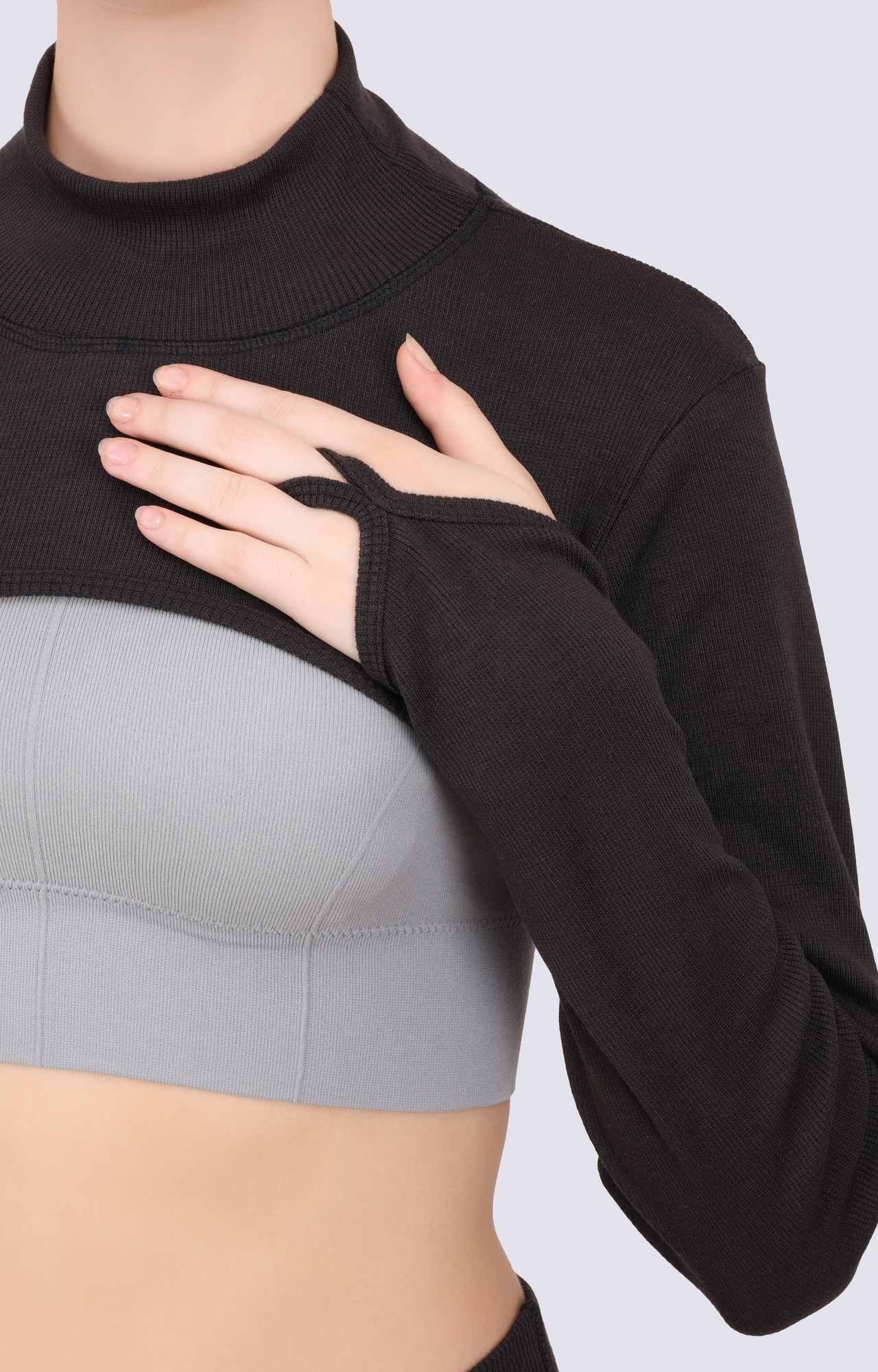 EVERDION | Black Solid Ribbed Arm Cover Crop Top 5