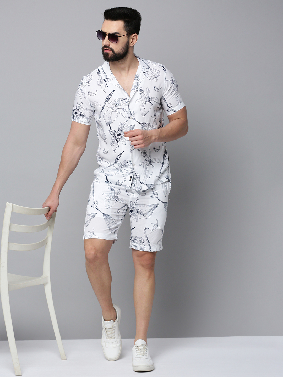 SHOWOFF Men's Shirt Collar Short Sleeves Printed White Co-Ords Set