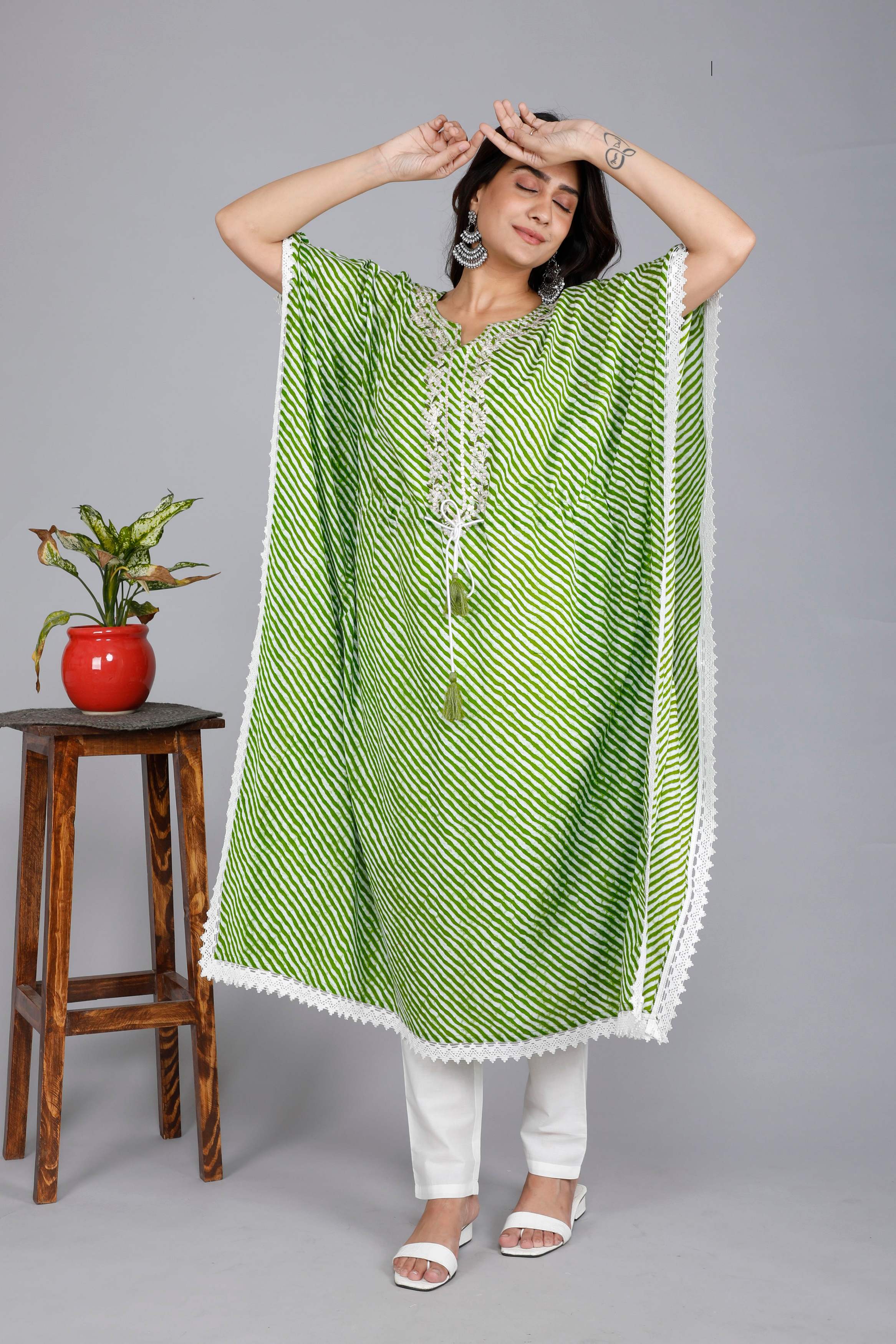 Leheriya Printed Embroidered Straight with pant