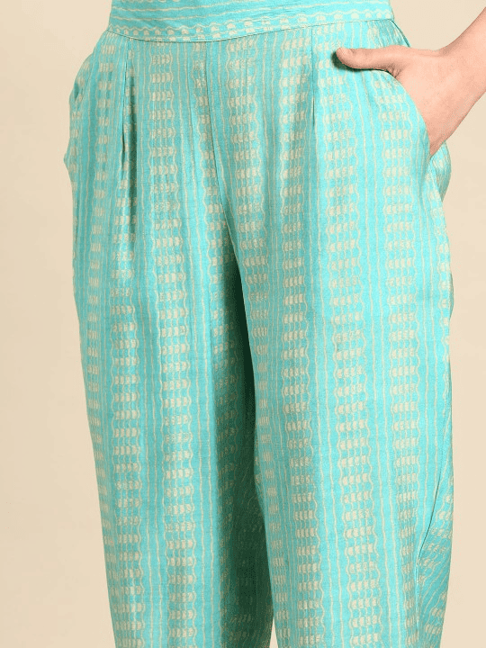 Women Ethnic Motifs Printed Empire Gotta Patti Kurta with Trousers