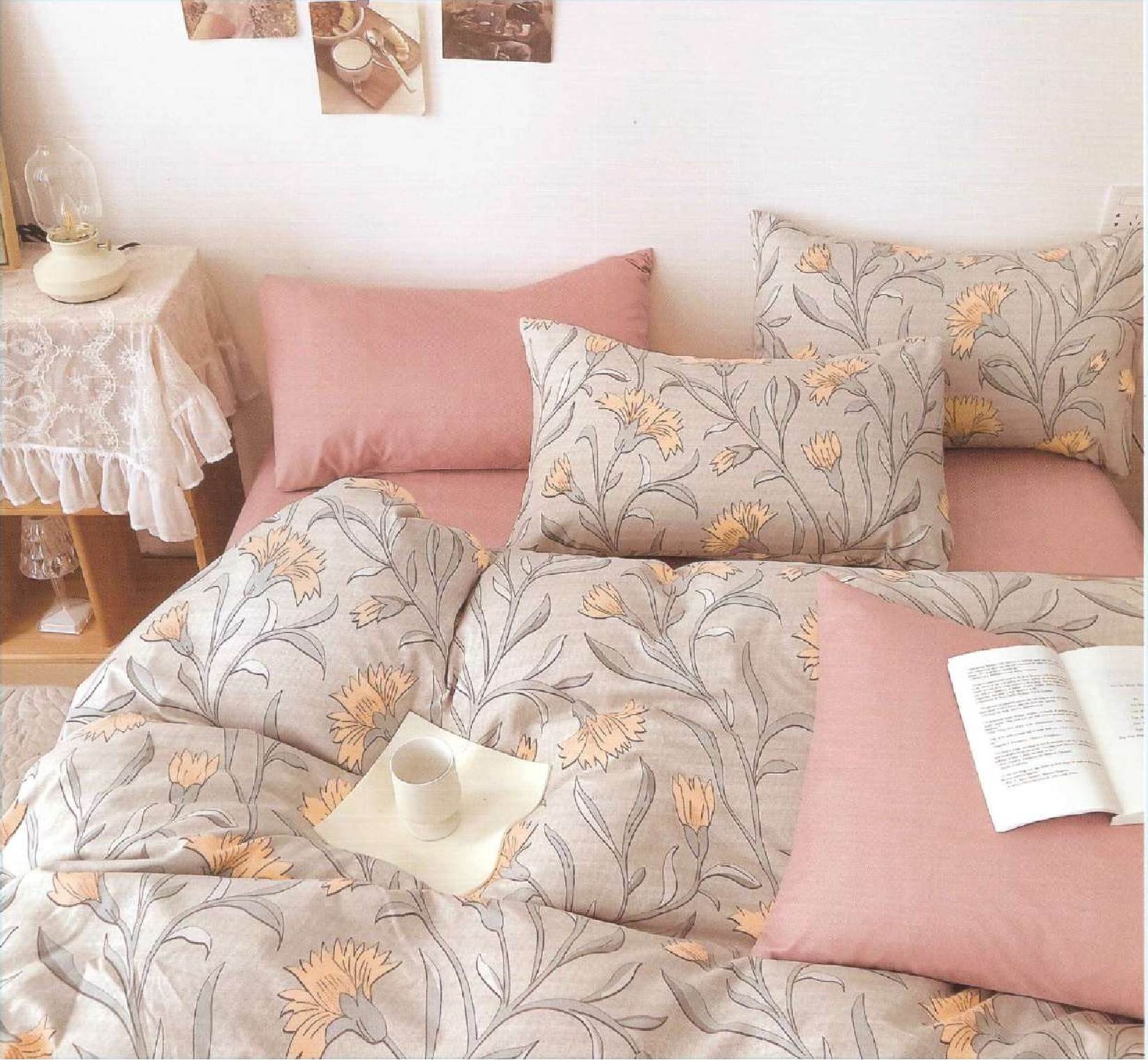 Bellagio Hamlet Multicolour BedSheet