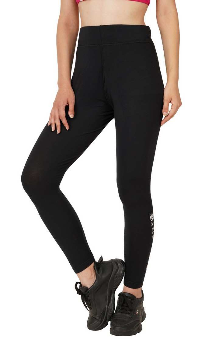 Women's Black Typographic Jeggings