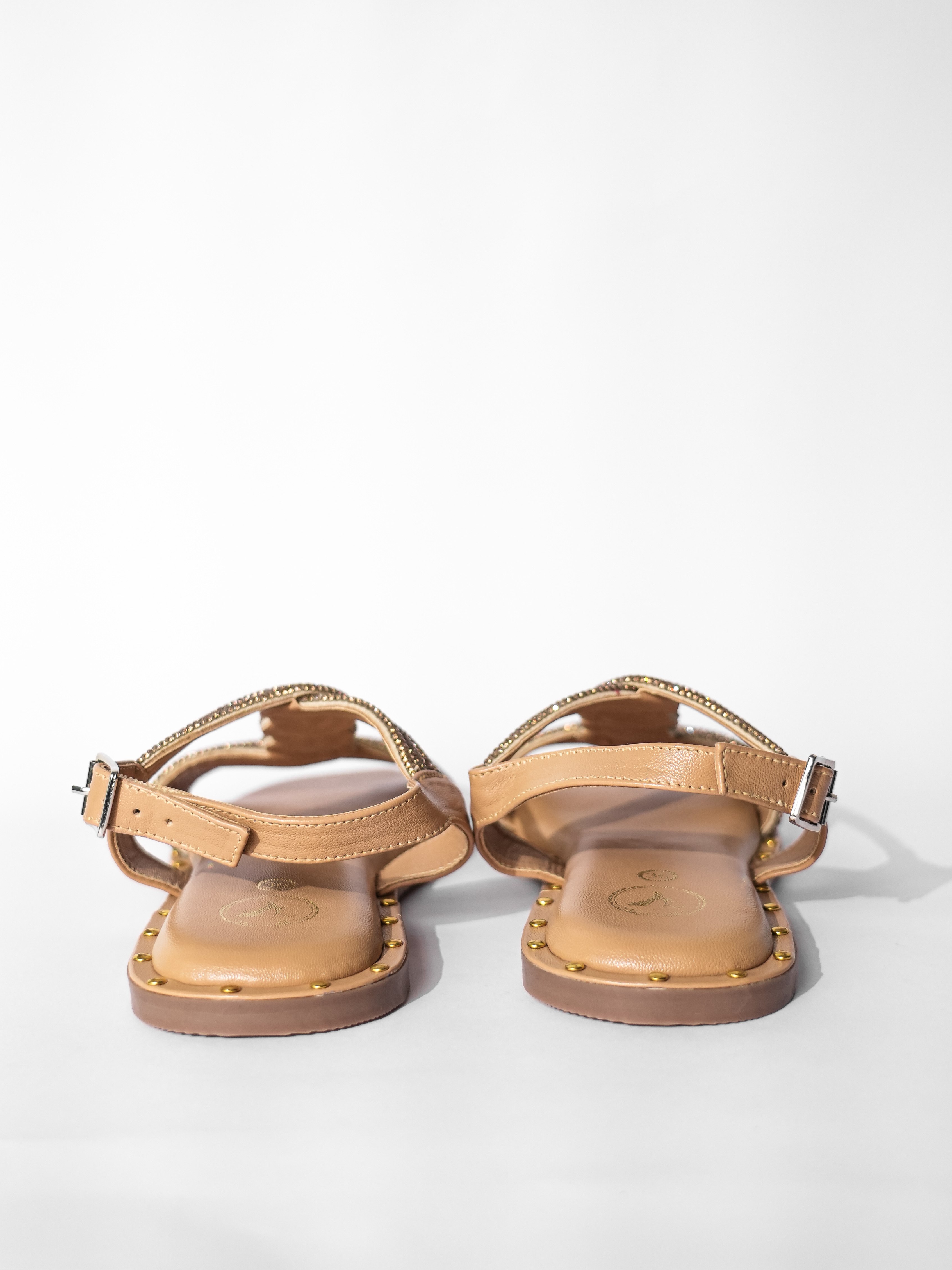 TWISTER STUDS FLATS