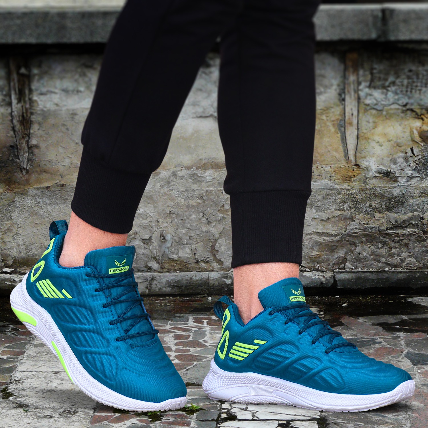 Stylish sport shoes shop