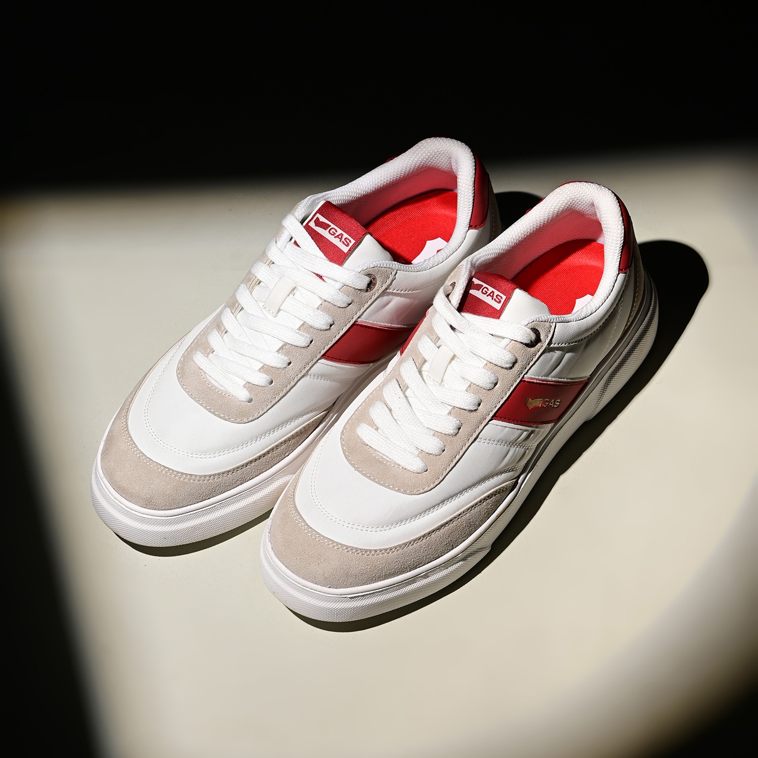 Men Luciano White Casual Sneakers