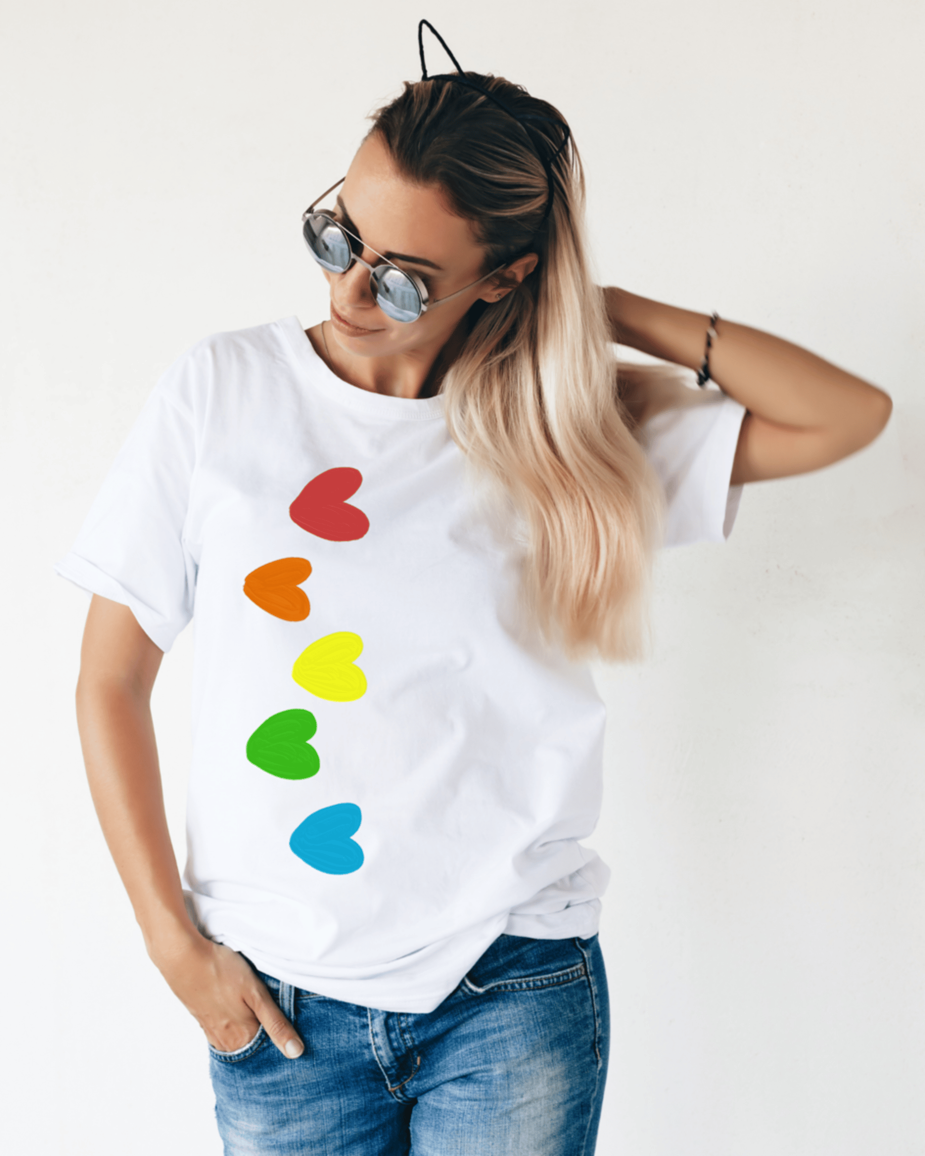 Inands | Colorful Heart T-Shirt undefined