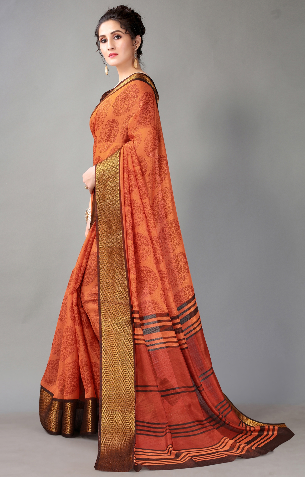 Shibori Silk Cotton Saree in Orange - www.indethnic.com