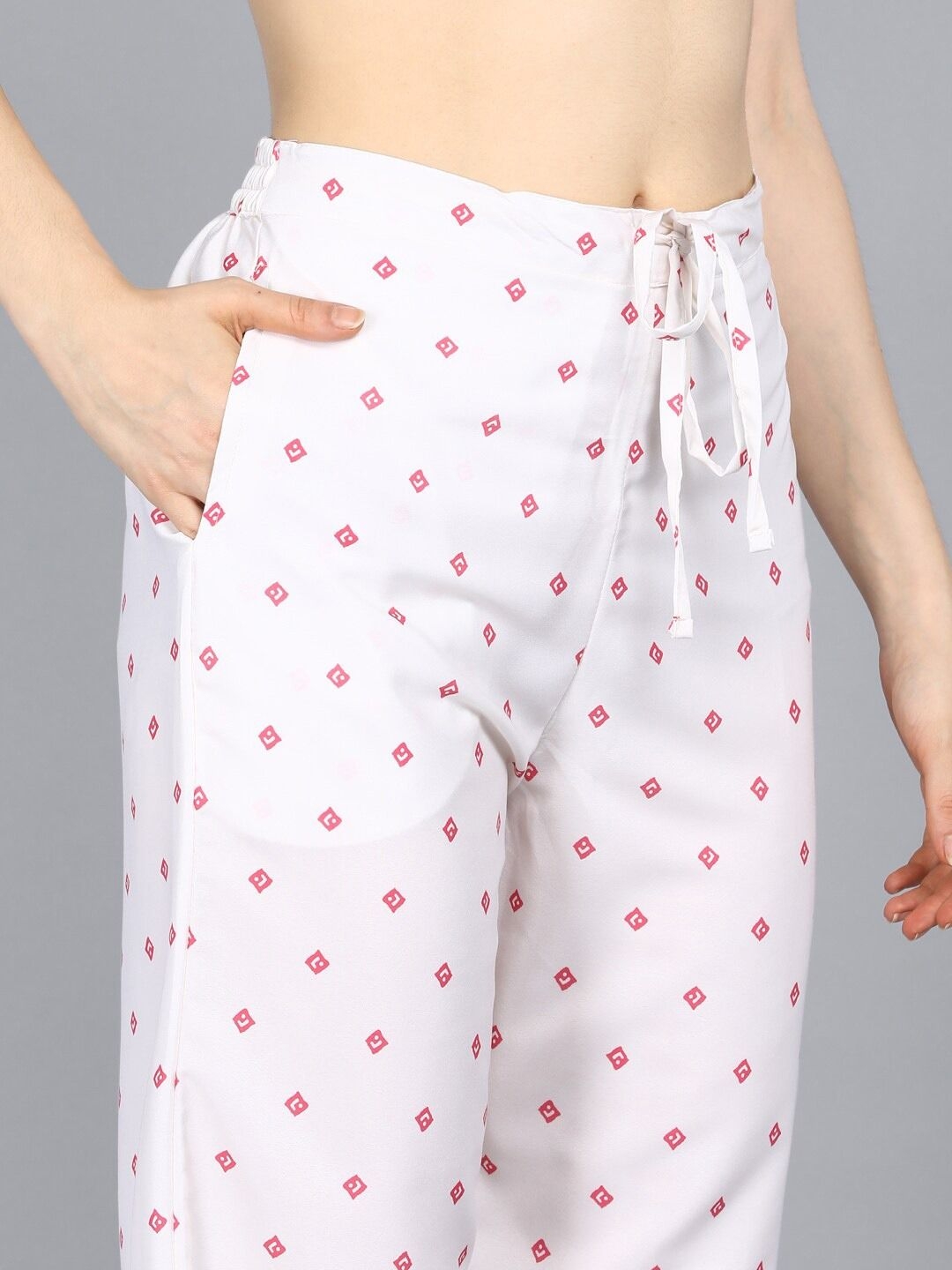 Vaamsi | Vaamsi Women's Poly Crepe Printed Kurta Trousers and Dupatta Set (PKSKD1037) 4