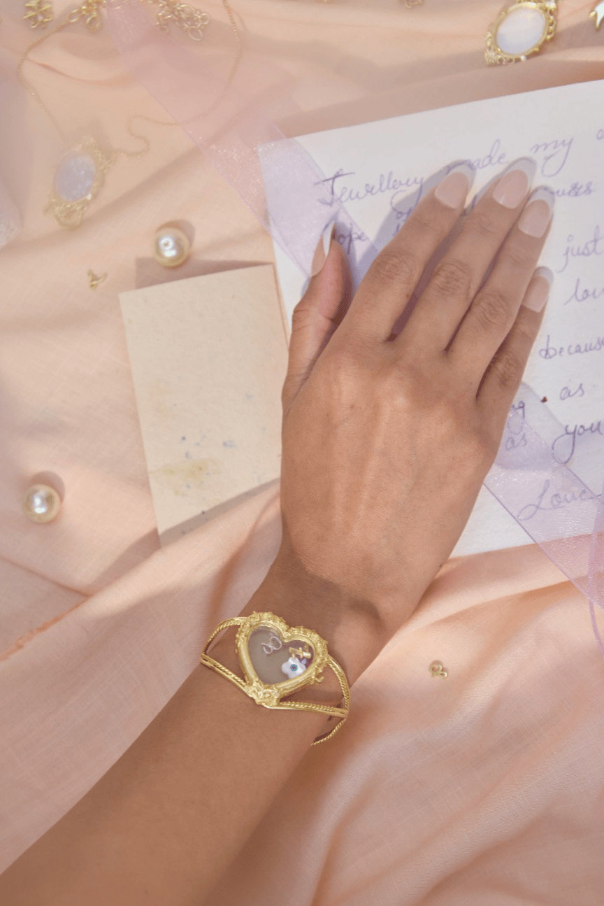 Tijori Sweet Heart Cuff