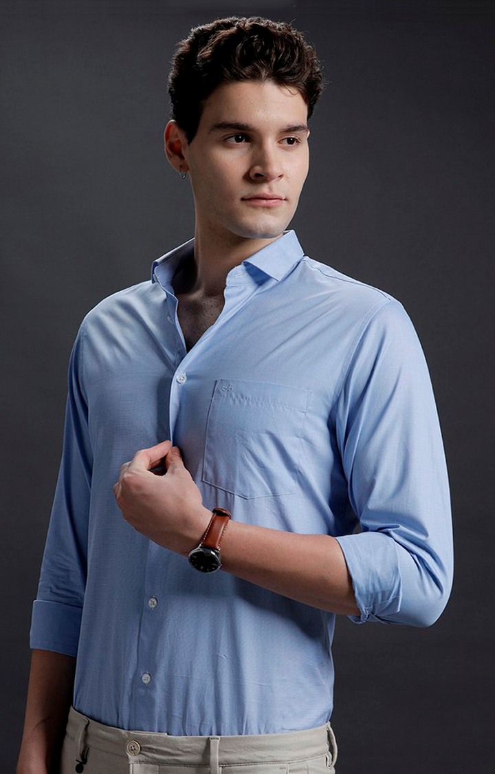 Men's Blue Cotton Solid Casual Shirt