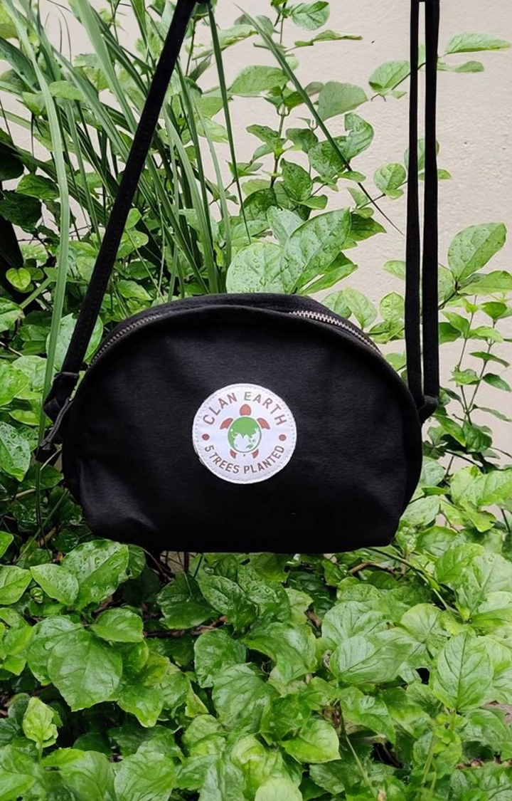 Women Charcoal Black Sustainable Pika Purse