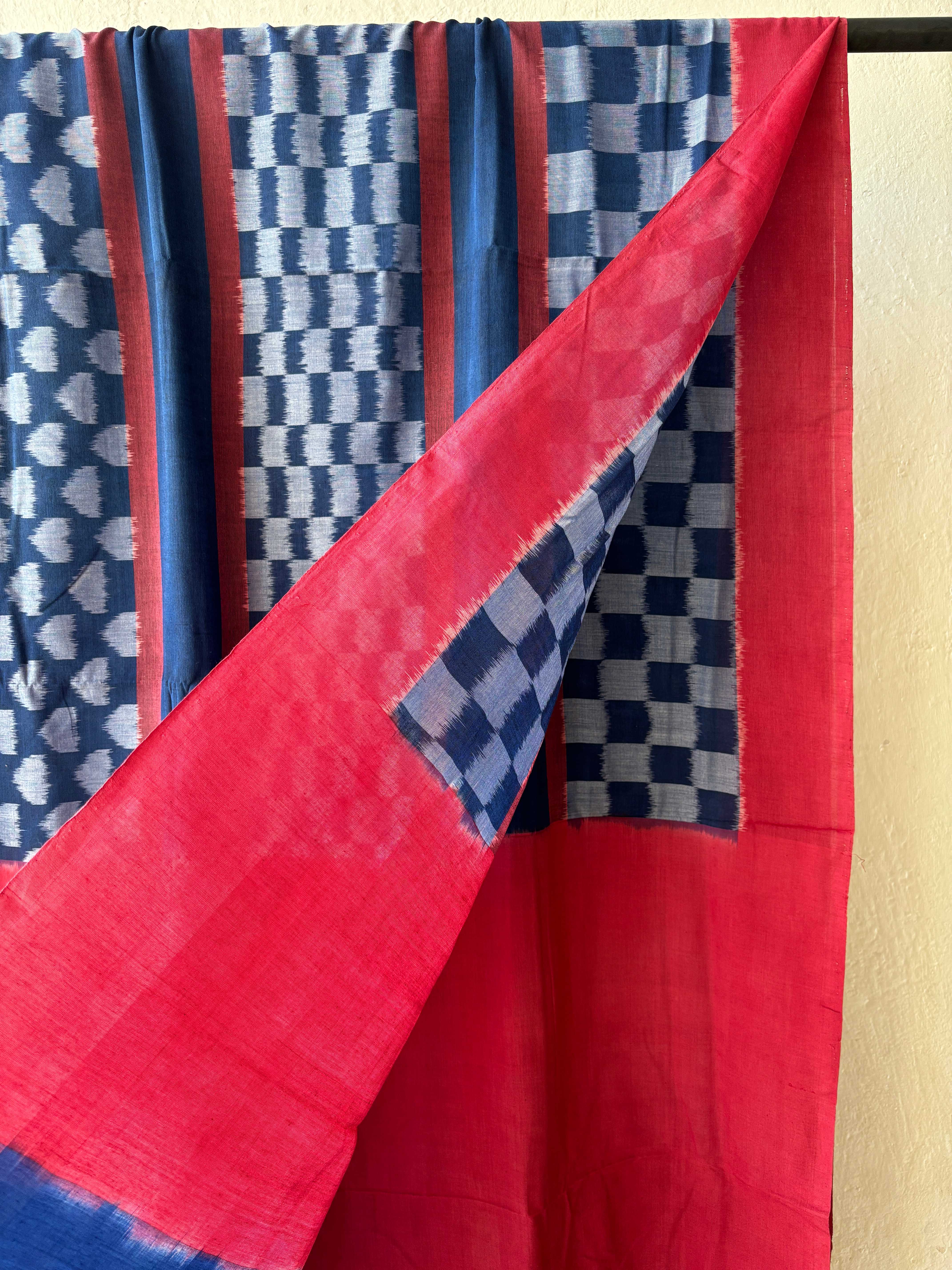 Cotton  Gomertic  pattern  ikat saree