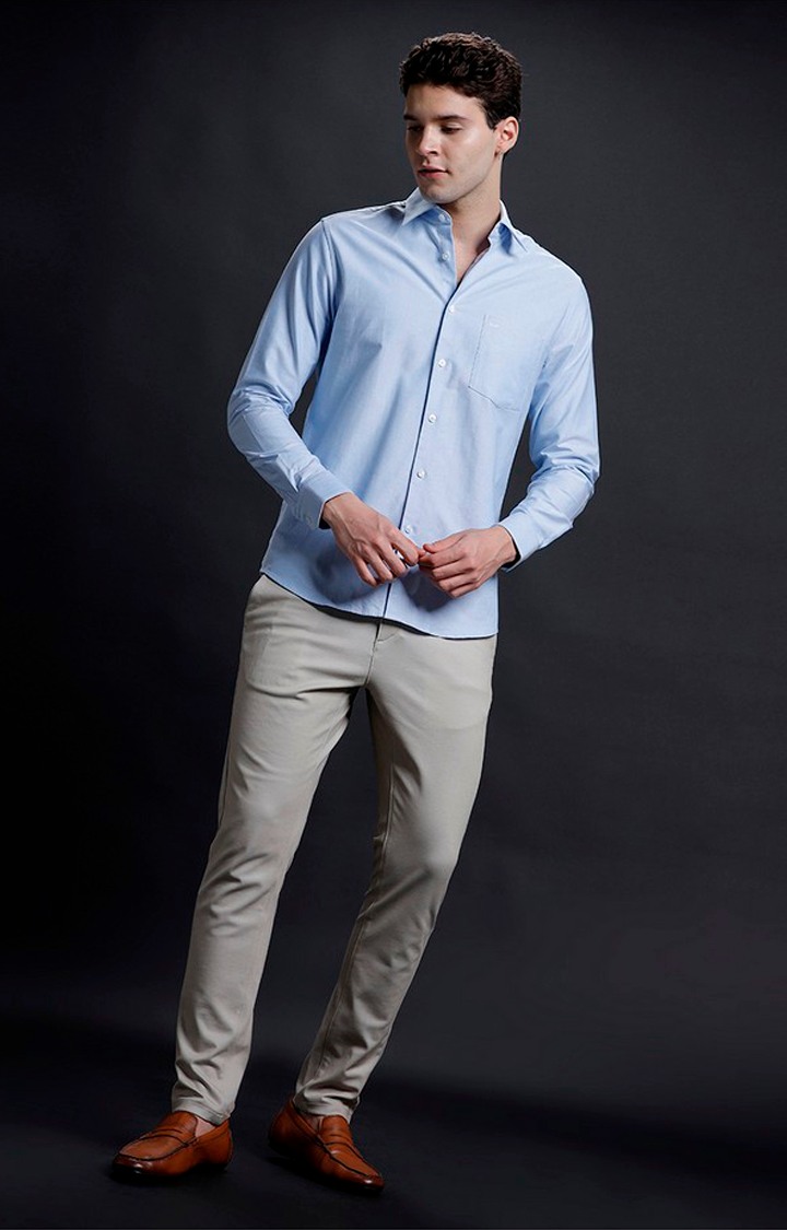 Men's Blue Cotton Solid Casual Shirt