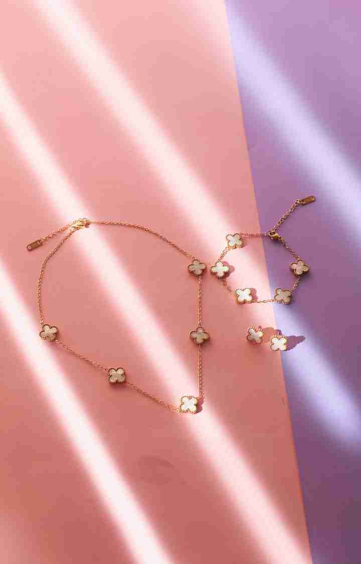 Salty | White Dove Clover Affair Jewellery Set