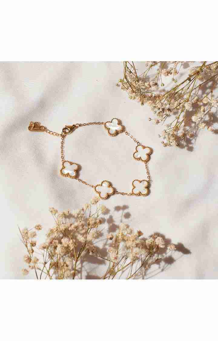 White Dove Clover Affair Jewellery Set