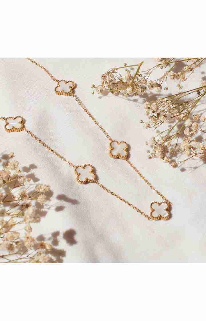White Dove Clover Affair Jewellery Set