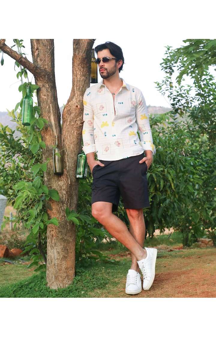 Men's White Printed Casual Shirts