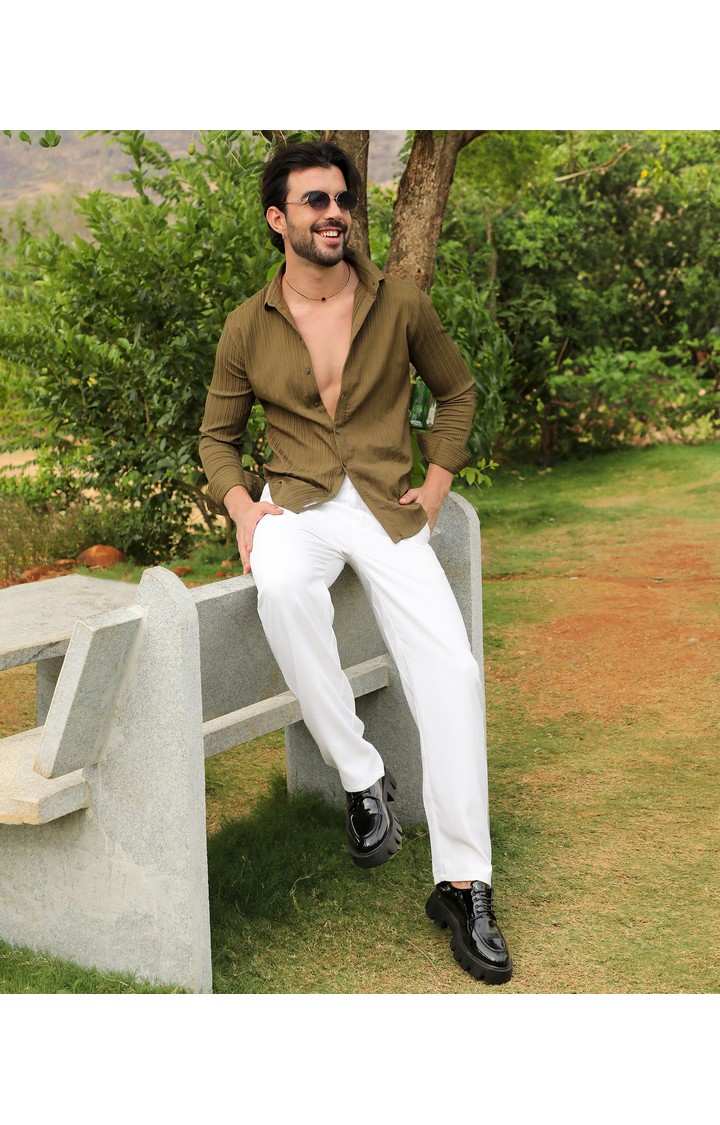 Men's Green Solid Casual Shirts